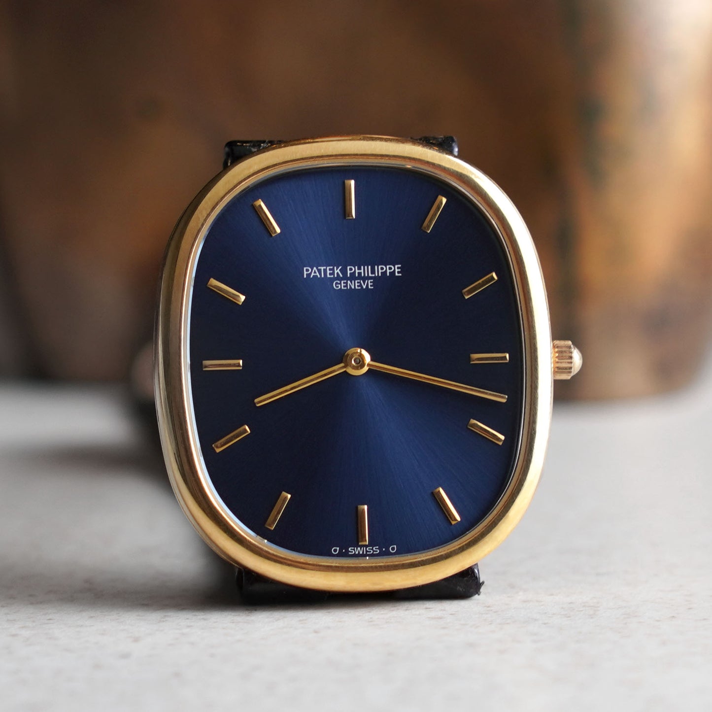 Patek Philippe Jumbo Ellipse Automatic, Yellow Gold