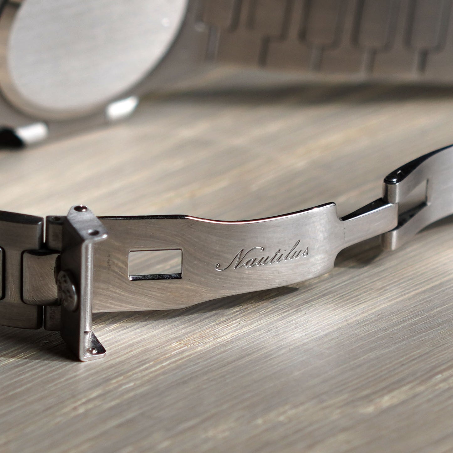 Patek Philippe Nautilus 3800, Blue dial, Diamond Index and Diamond Bezel, White Gold