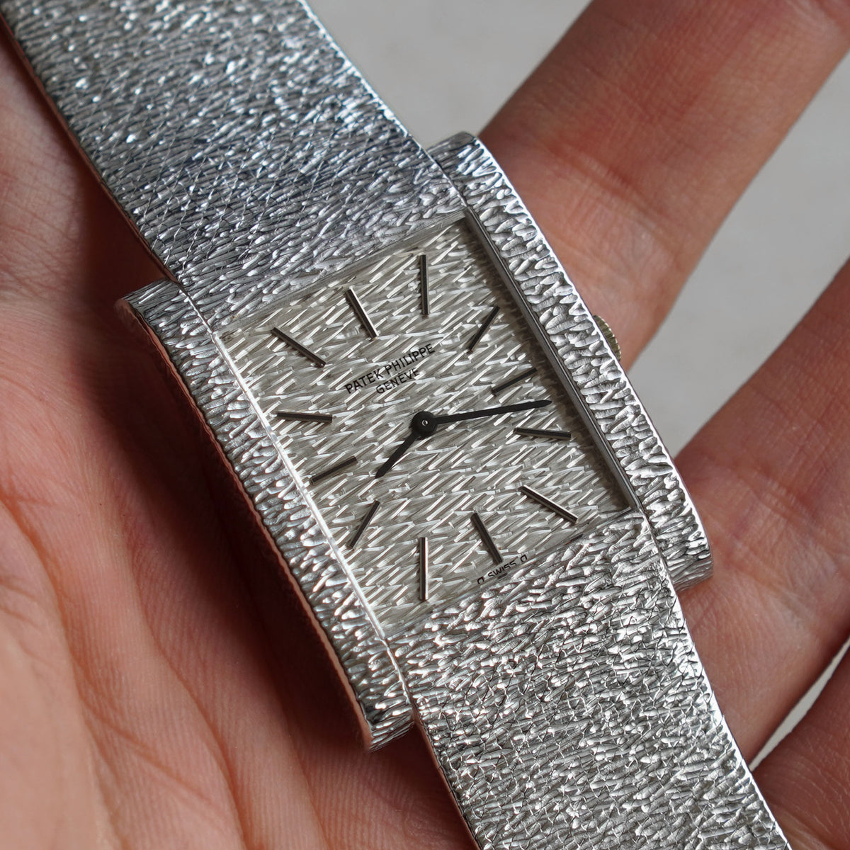 Patek Philippe Bark-Finish Integrated Bracelet Watch, 3553/1, White Gold