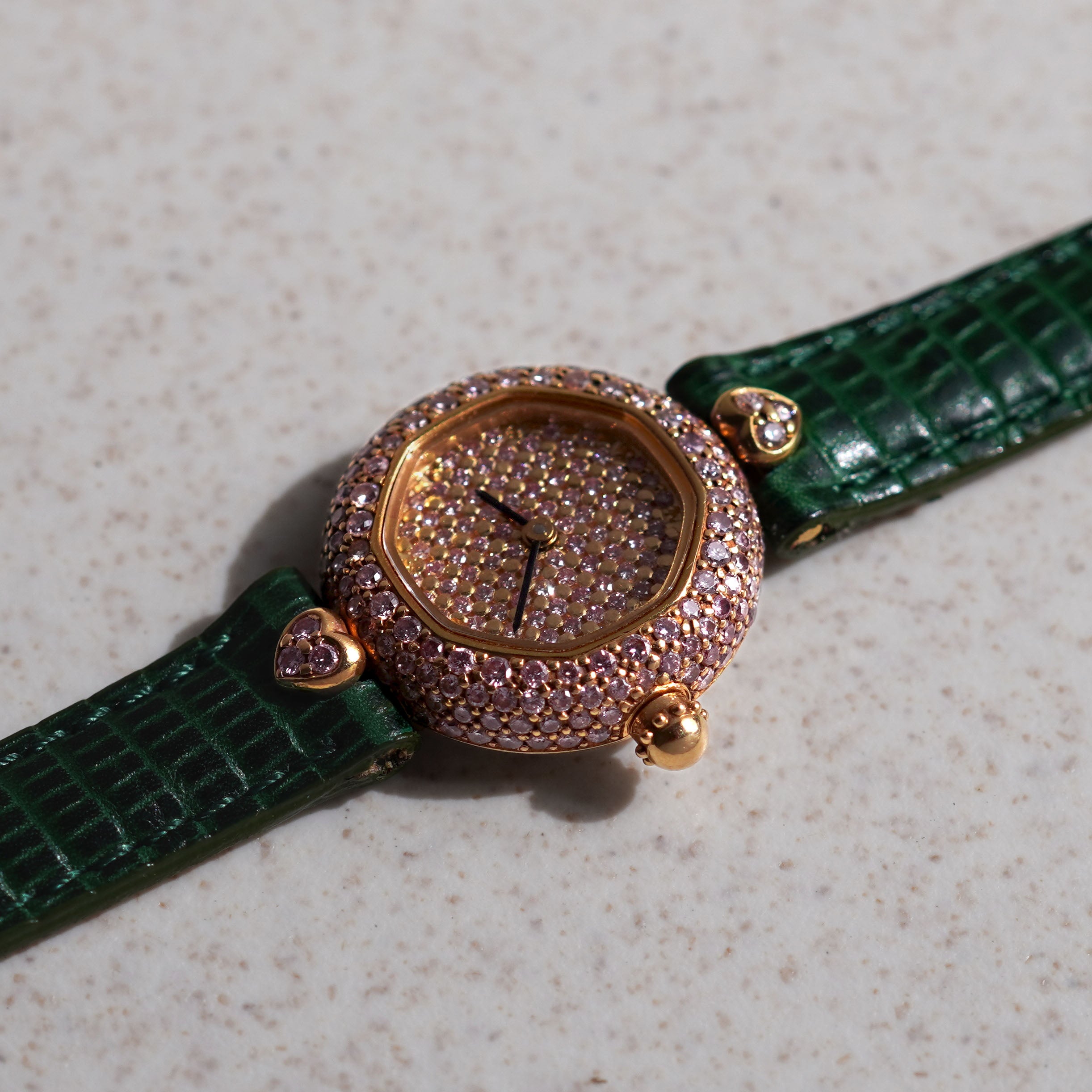 Gerald Genta Ladies Wristwatch, Pink Diamond-set Dial and Bezel, Ref. 3615.10, Yellow Gold