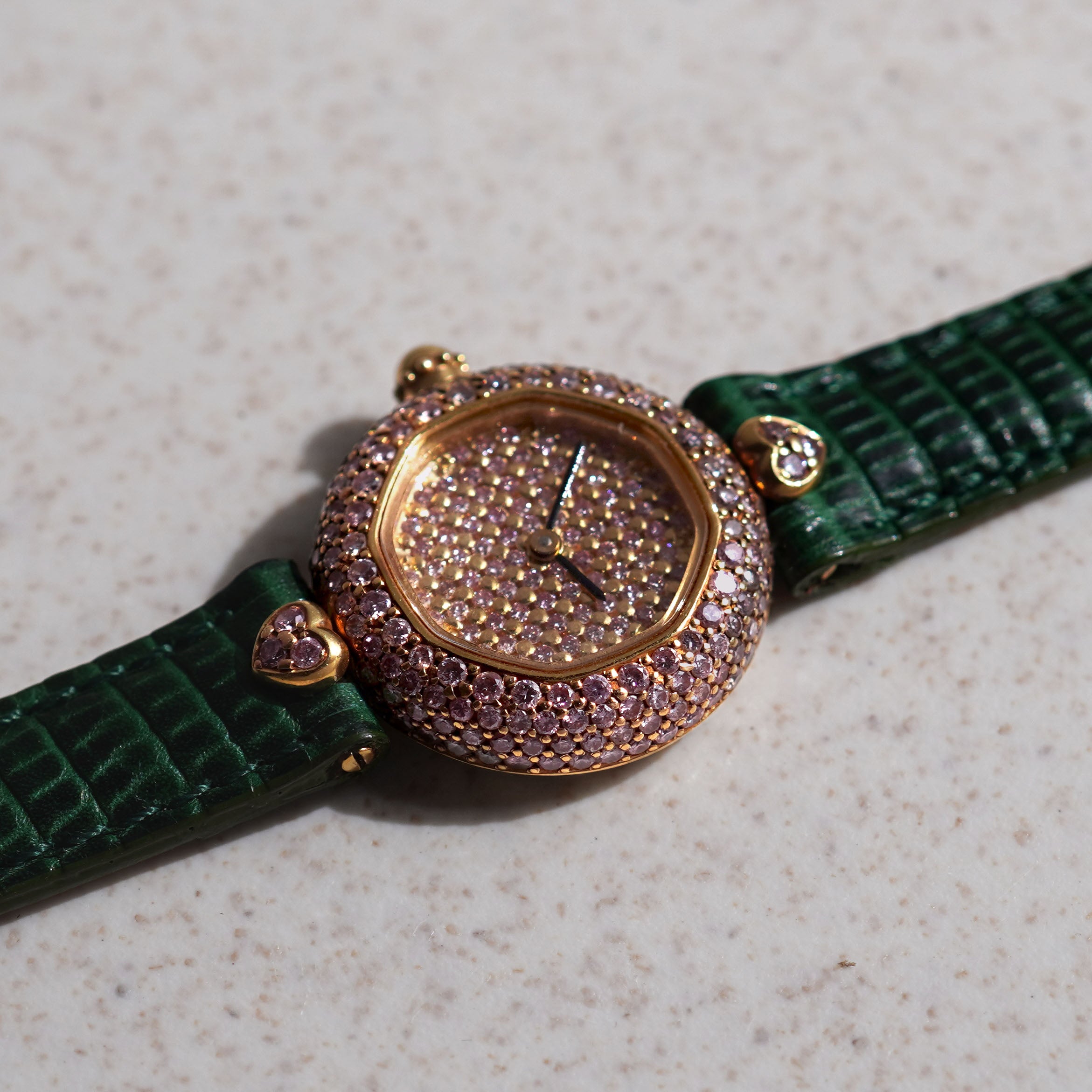 Gerald Genta Ladies Wristwatch, Pink Diamond-set Dial and Bezel, Ref. 3615.10, Yellow Gold