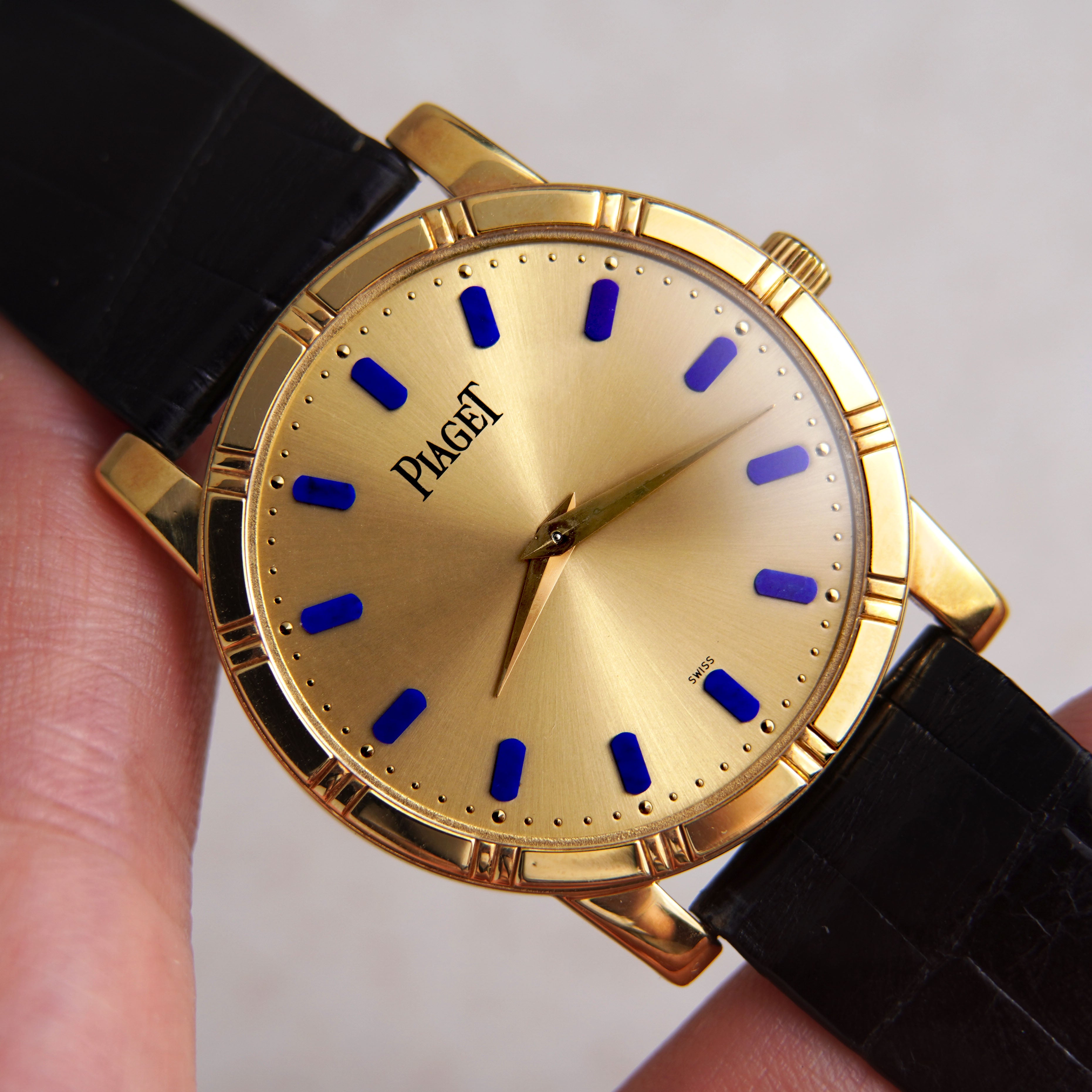 Piaget Dancer, Champagne Dial with Lapis Lazuli Hour Markers, Ref. 94023 N, Yellow Gold