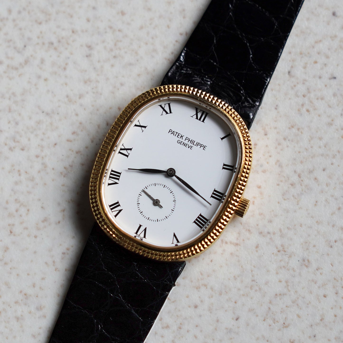 Patek Philippe Ellipse, Hobnail Bezel, Yellow Gold