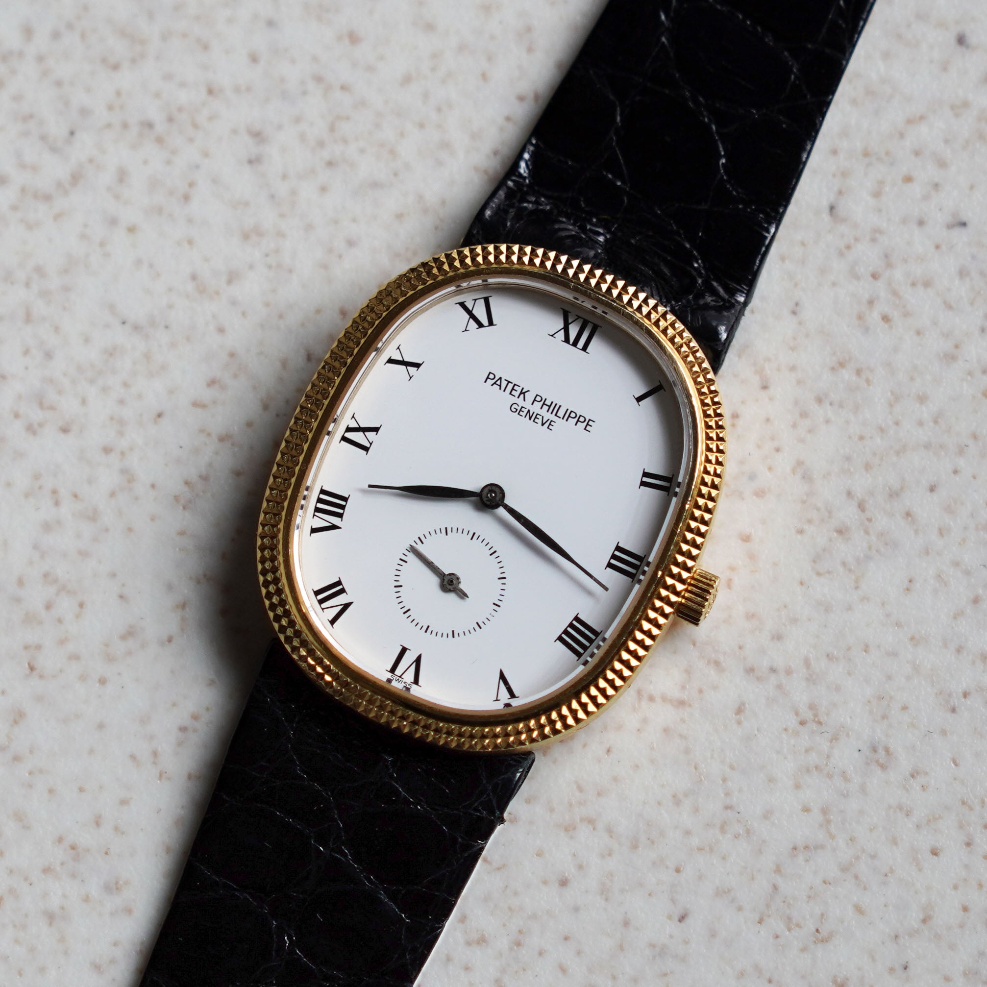 Patek Philippe Ellipse, Hobnail Bezel, Ref. 3987, Yellow Gold