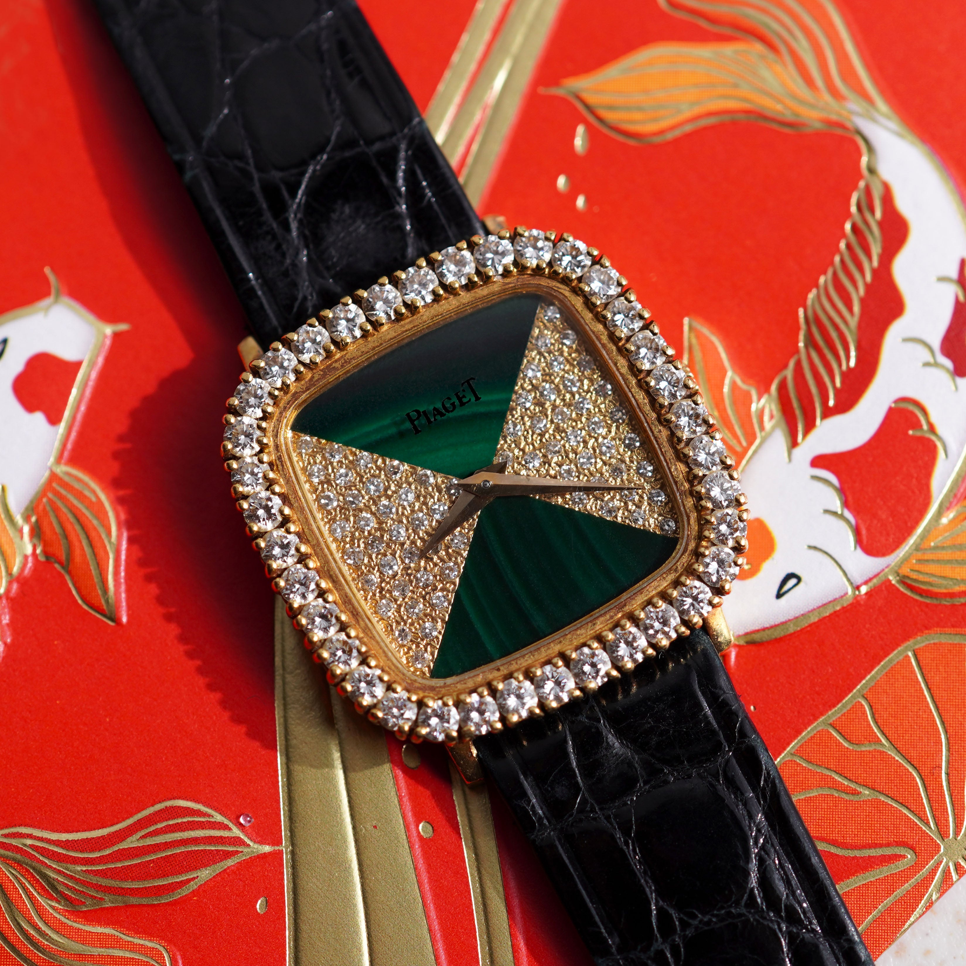Piaget Ref. 9906, Malachite and Diamond Dial, Diamond Bezel, Yellow Gold