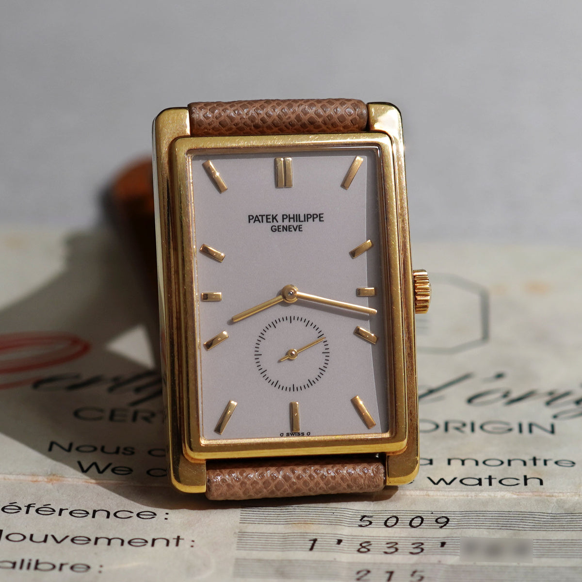 Patek Philippe Gondolo, Rare ivory glazed dial, Ref. 5009, Yellow Gold