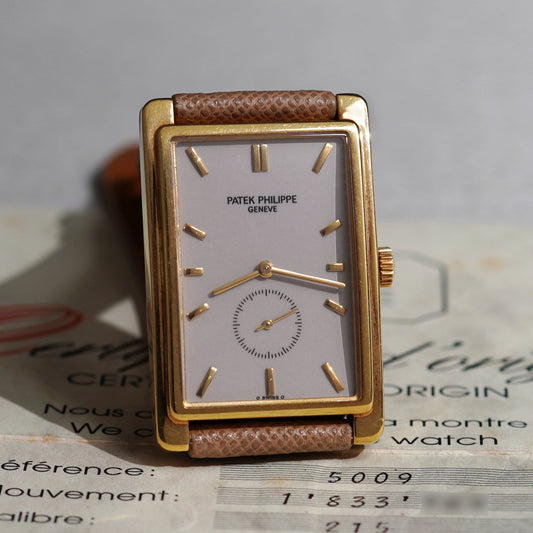 Patek Philippe Gondolo, Rare ivory glazed dial, Ref. 5009, Yellow Gold