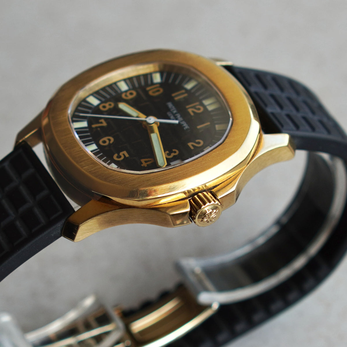 Patek Philippe Aquanaut 5066J, Yellow Gold