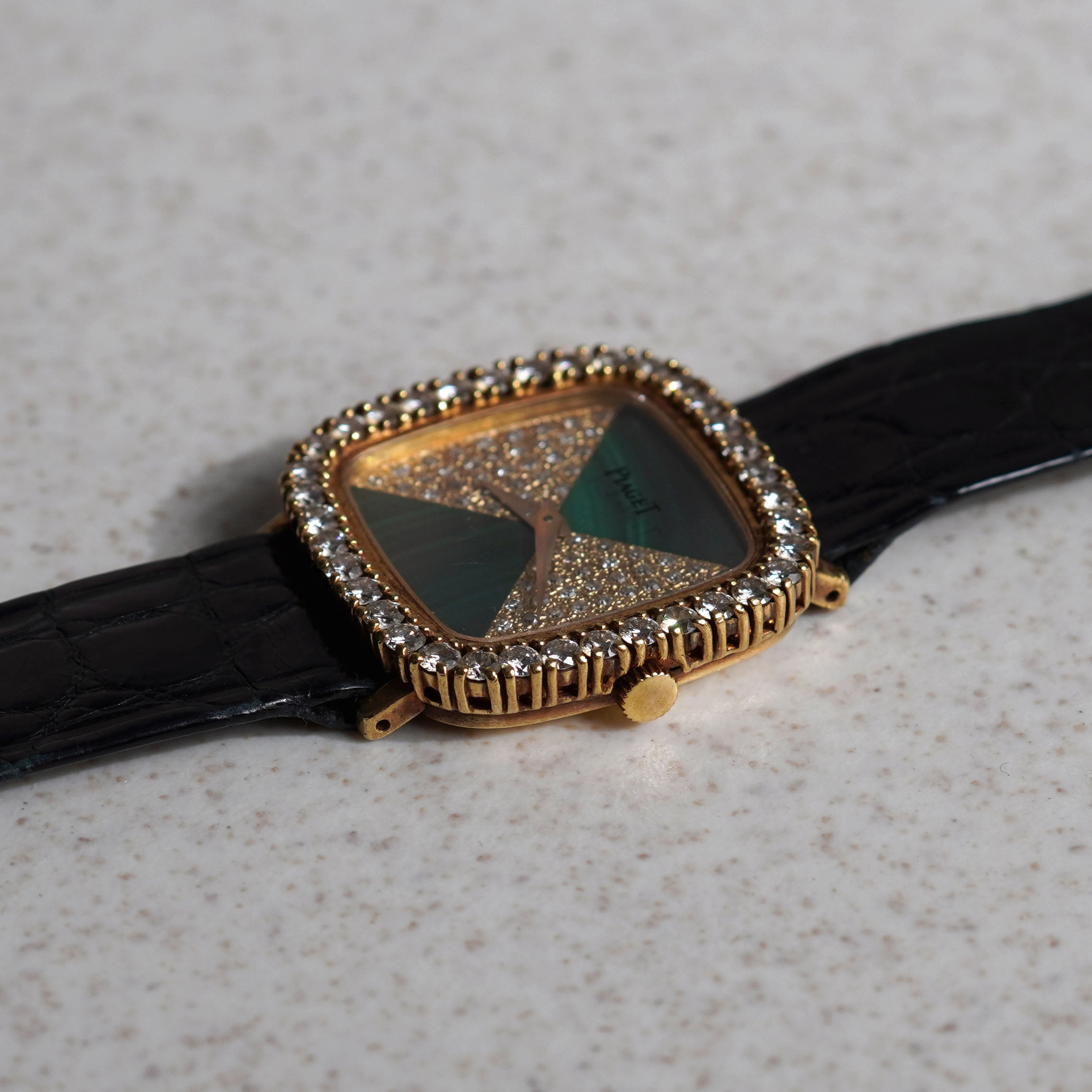Piaget Ref. 9906, Malachite and Diamond Dial, Diamond Bezel, Yellow Gold