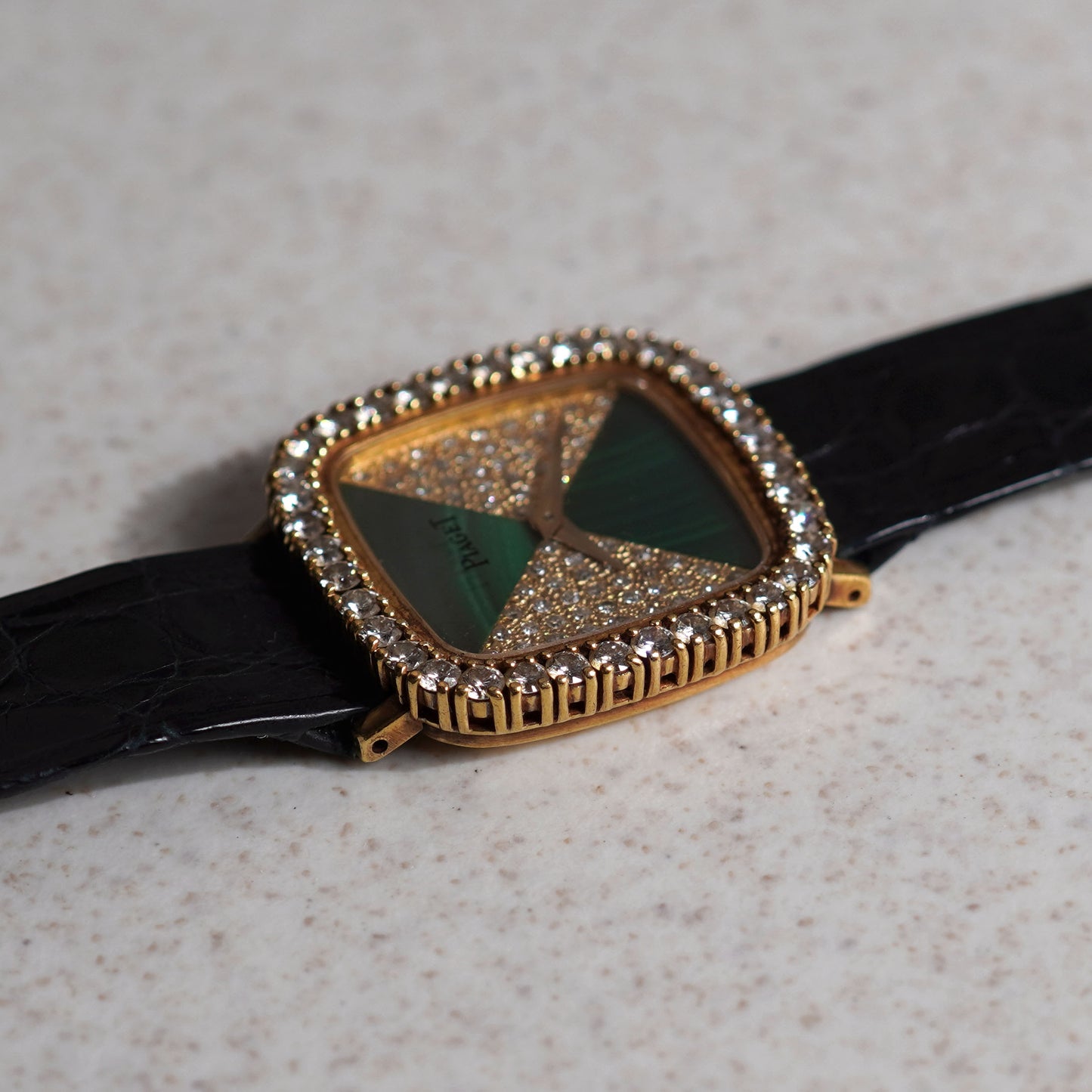 Piaget Ref. 9906, Malachite and Diamond Dial, Diamond Bezel, Yellow Gold