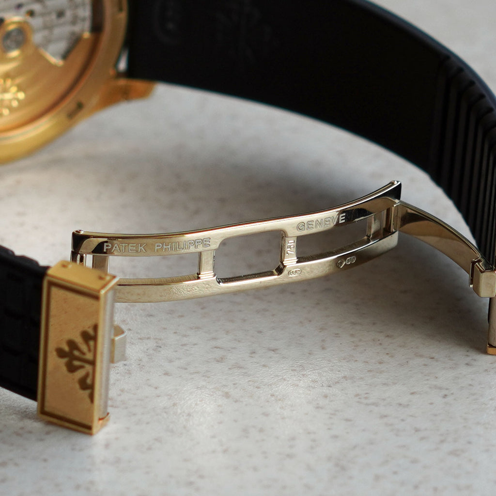 Patek Philippe Aquanaut 5066J, Yellow Gold
