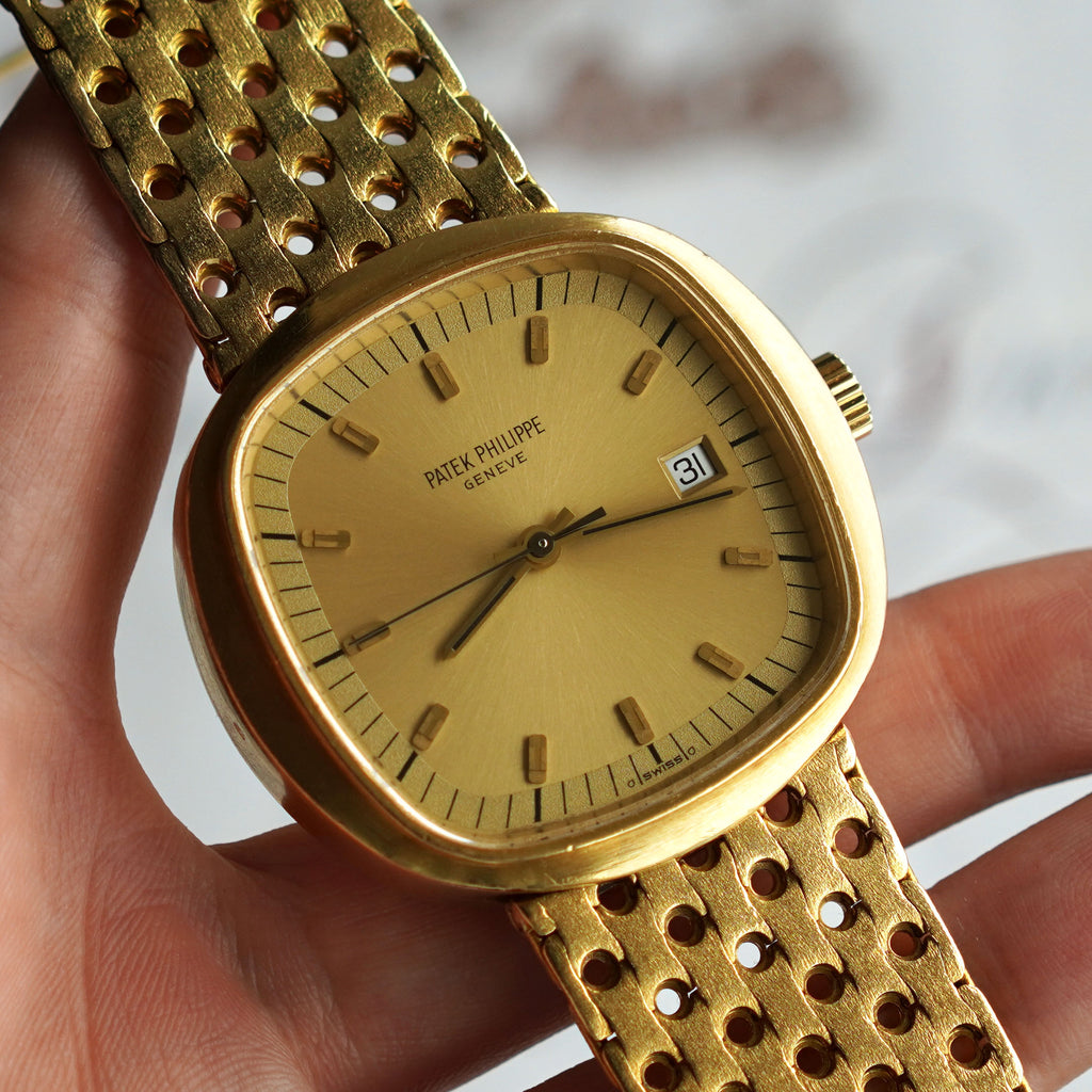 Patek Philippe Beta 21, Detachable "Swiss Cheese" Bracelet, Ref. 3597/2, Yellow Gold