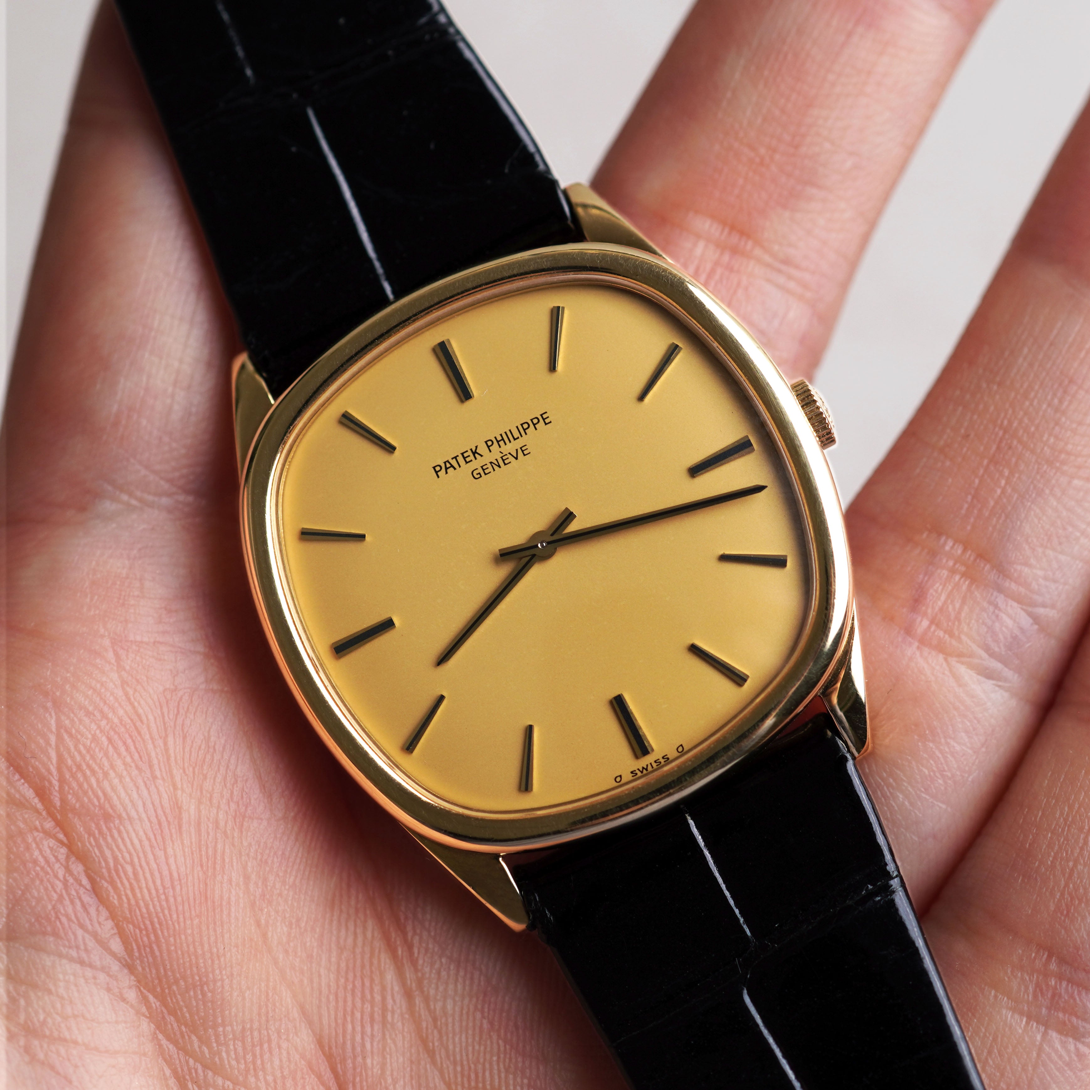 Patek Philippe Ellipse, Ref. 3844, Yellow Gold