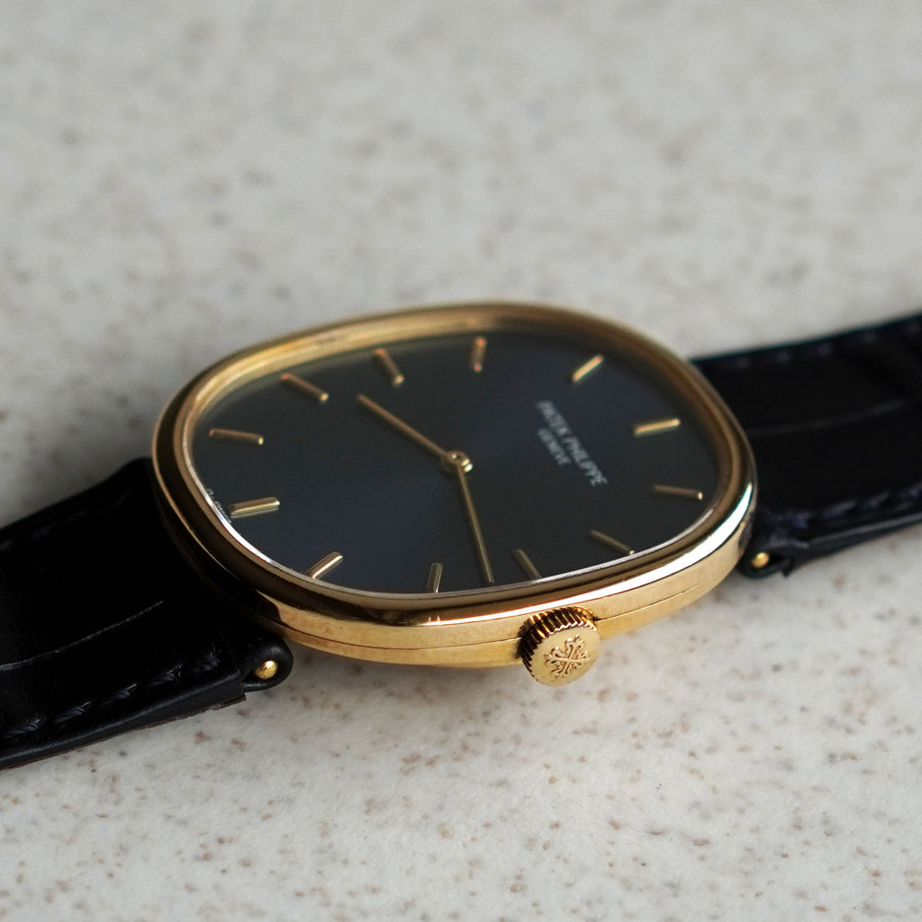 Patek Philippe Ellipse Blue Sigma Dial, Ref. 3848, Yellow Gold