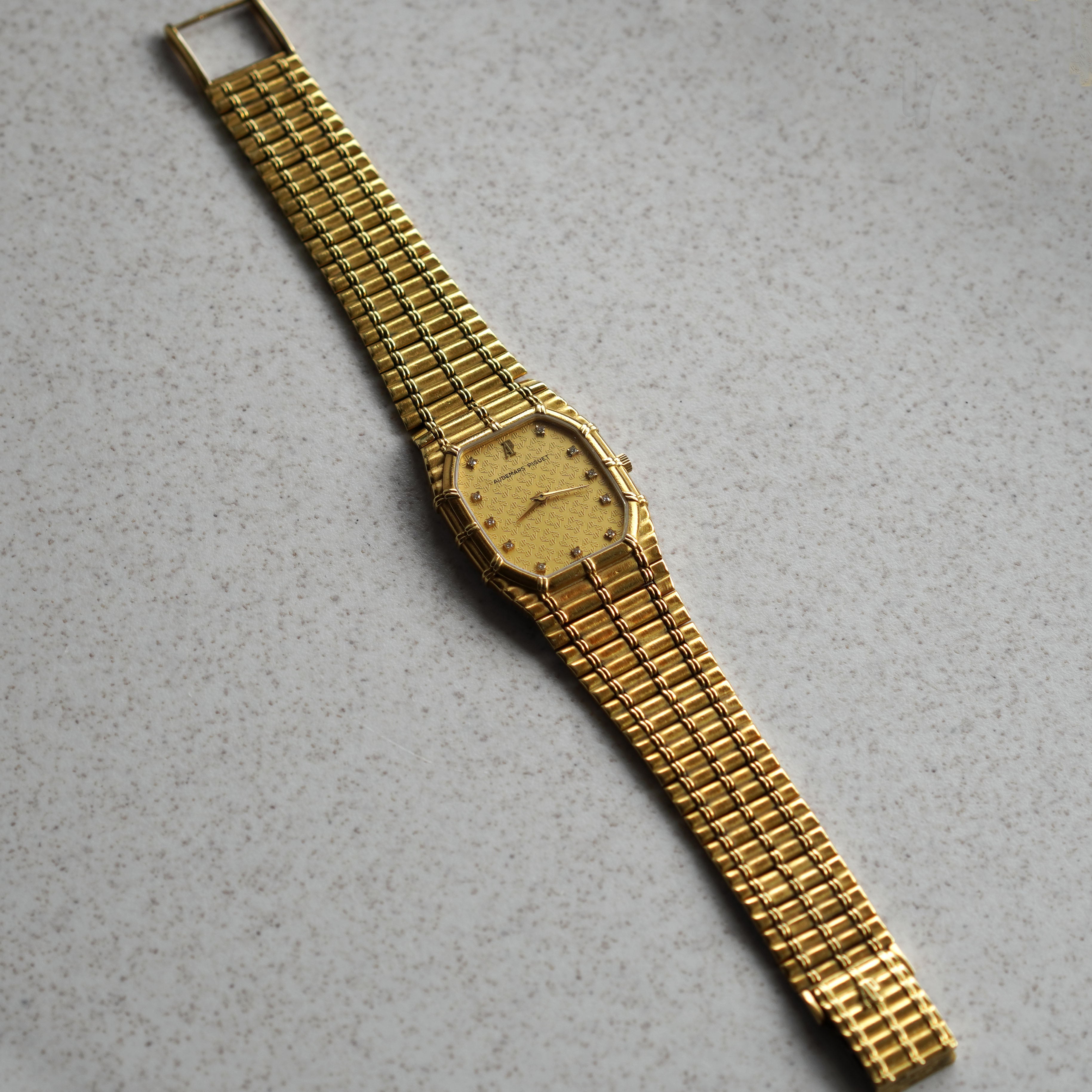 Audemars Piguet Bamboo, Manual wind, AP Logo Dial, Yellow Gold