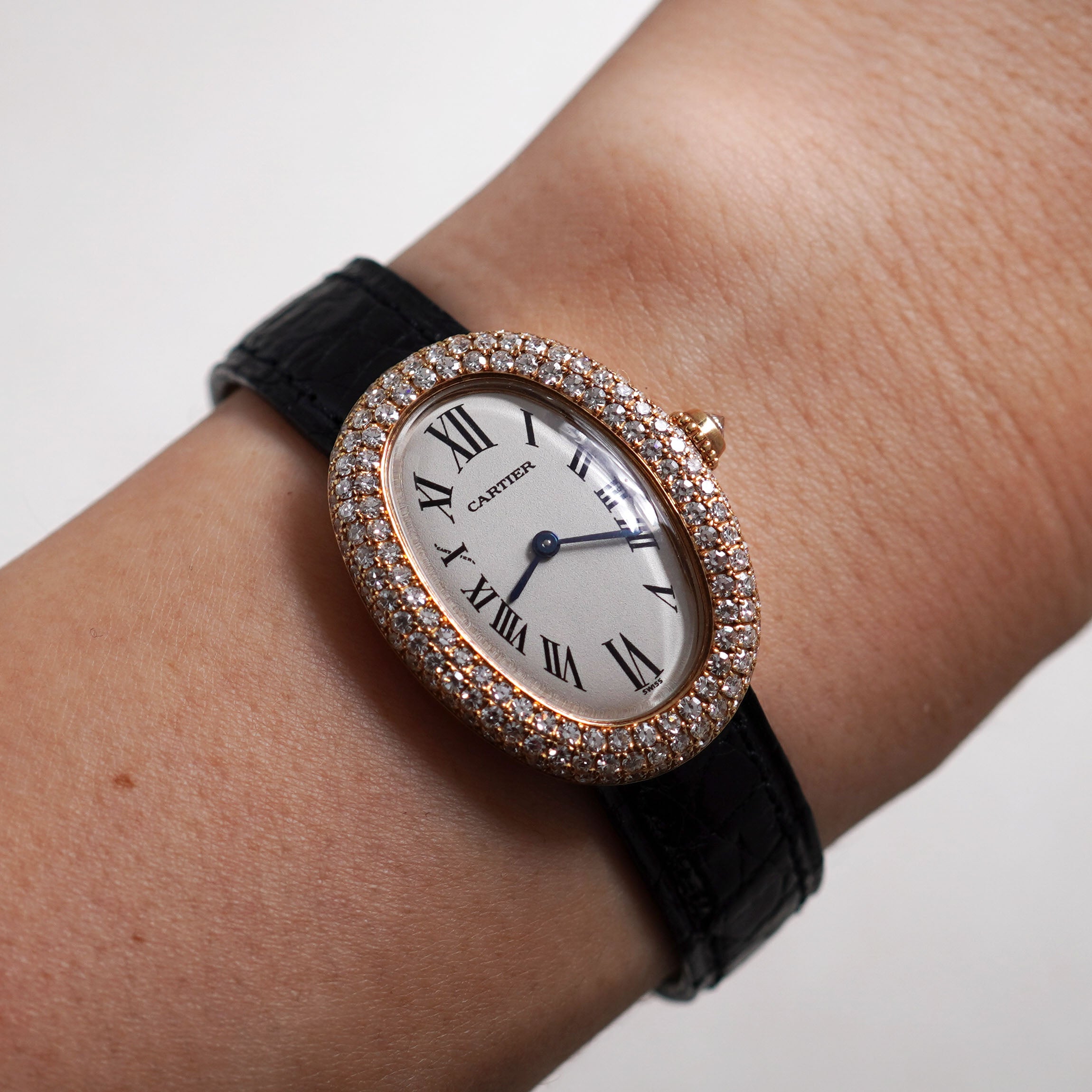 Cartier Diamond-set Baignoire, Ref. 1950, Yellow Gold