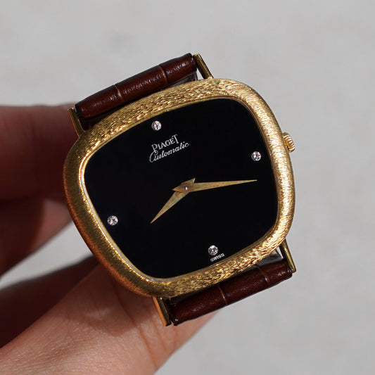 Piaget Ref. 12455, Onyx dial with Diamond Index, Yellow Gold