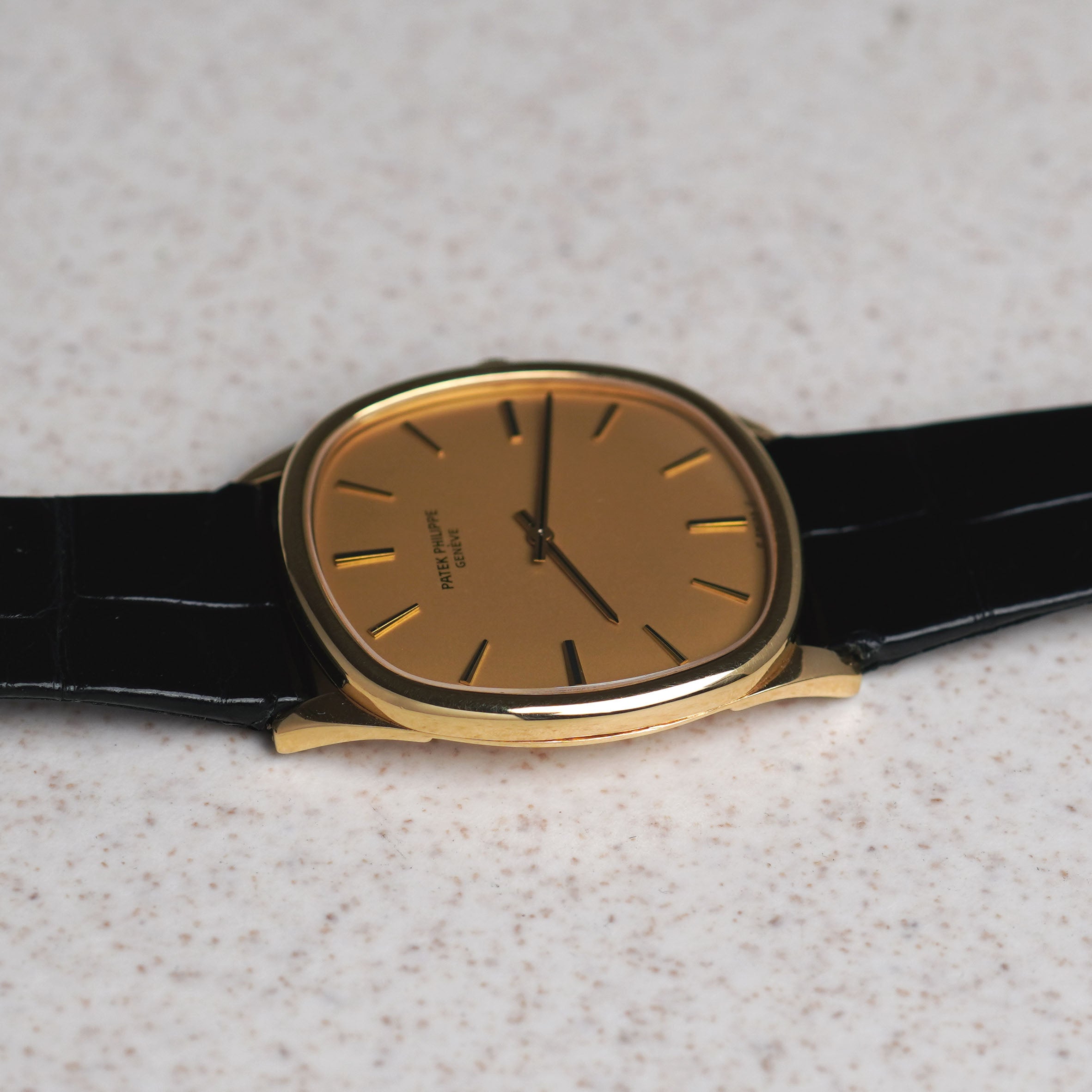 Patek Philippe Ellipse, Ref. 3844, Yellow Gold
