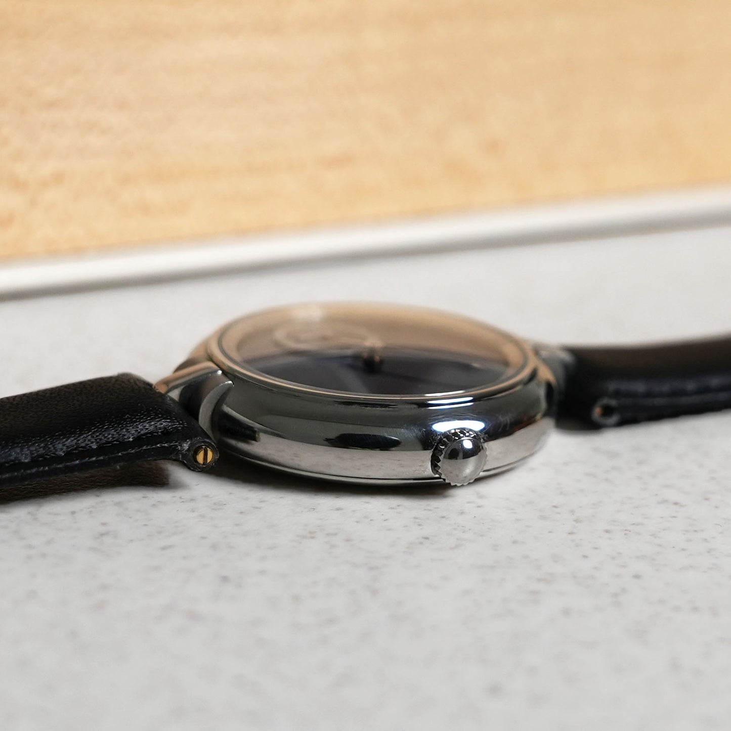 Vincent Calabrese Wandering Hours Limited Edition, Steel