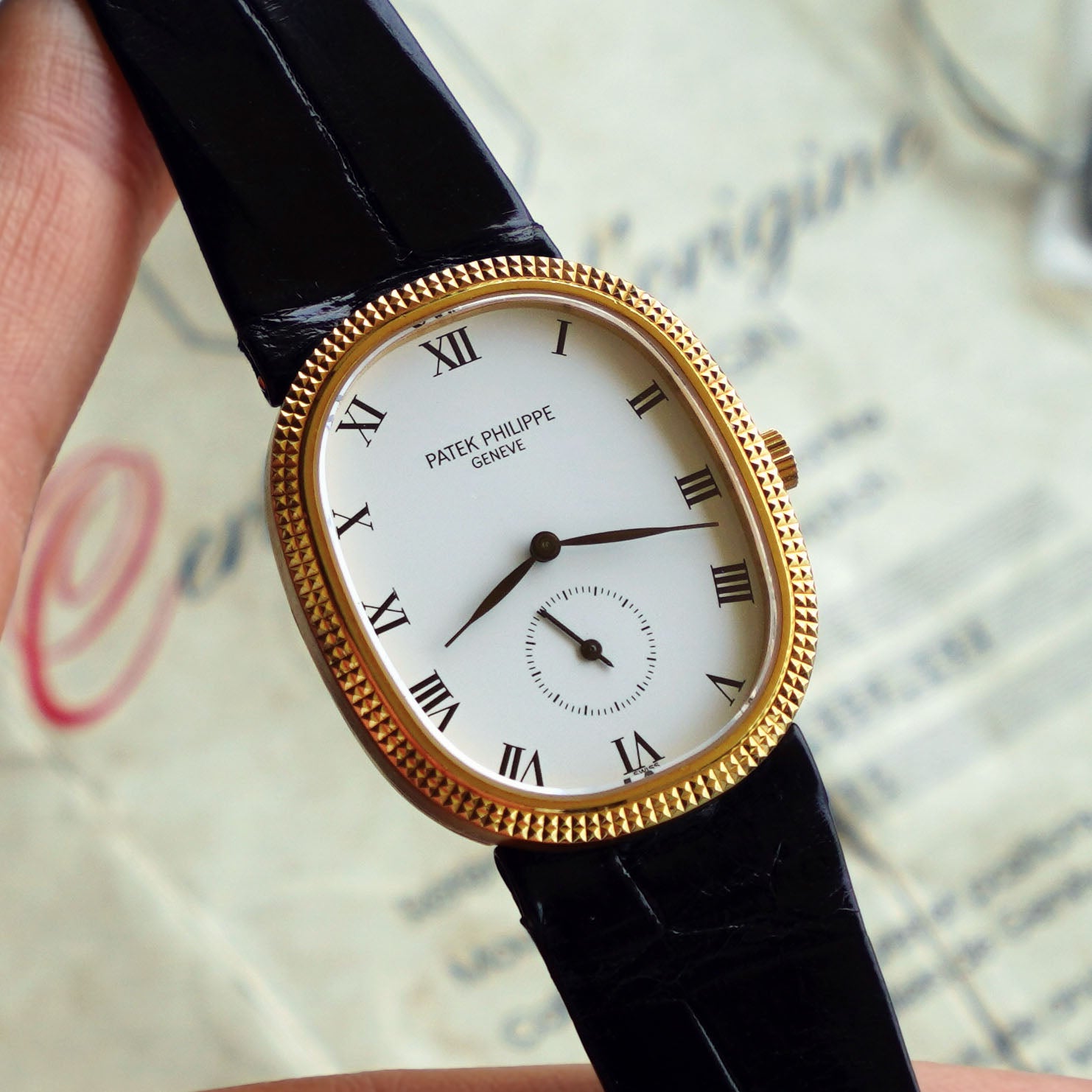 Patek Philippe Ellipse Hobnail Bezel, Ref. 3987, Yellow Gold