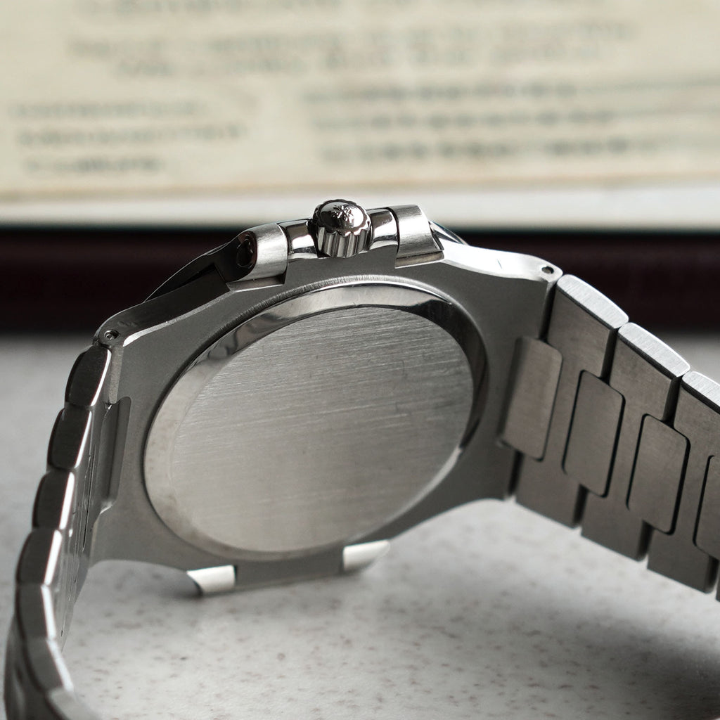 Patek Philippe Nautilus 3800/001, Rare slate grey dial, Steel