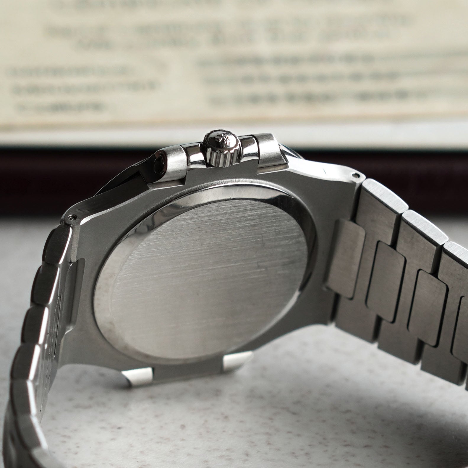 Patek Philippe Nautilus 3800/001, Rare slate grey dial, Steel