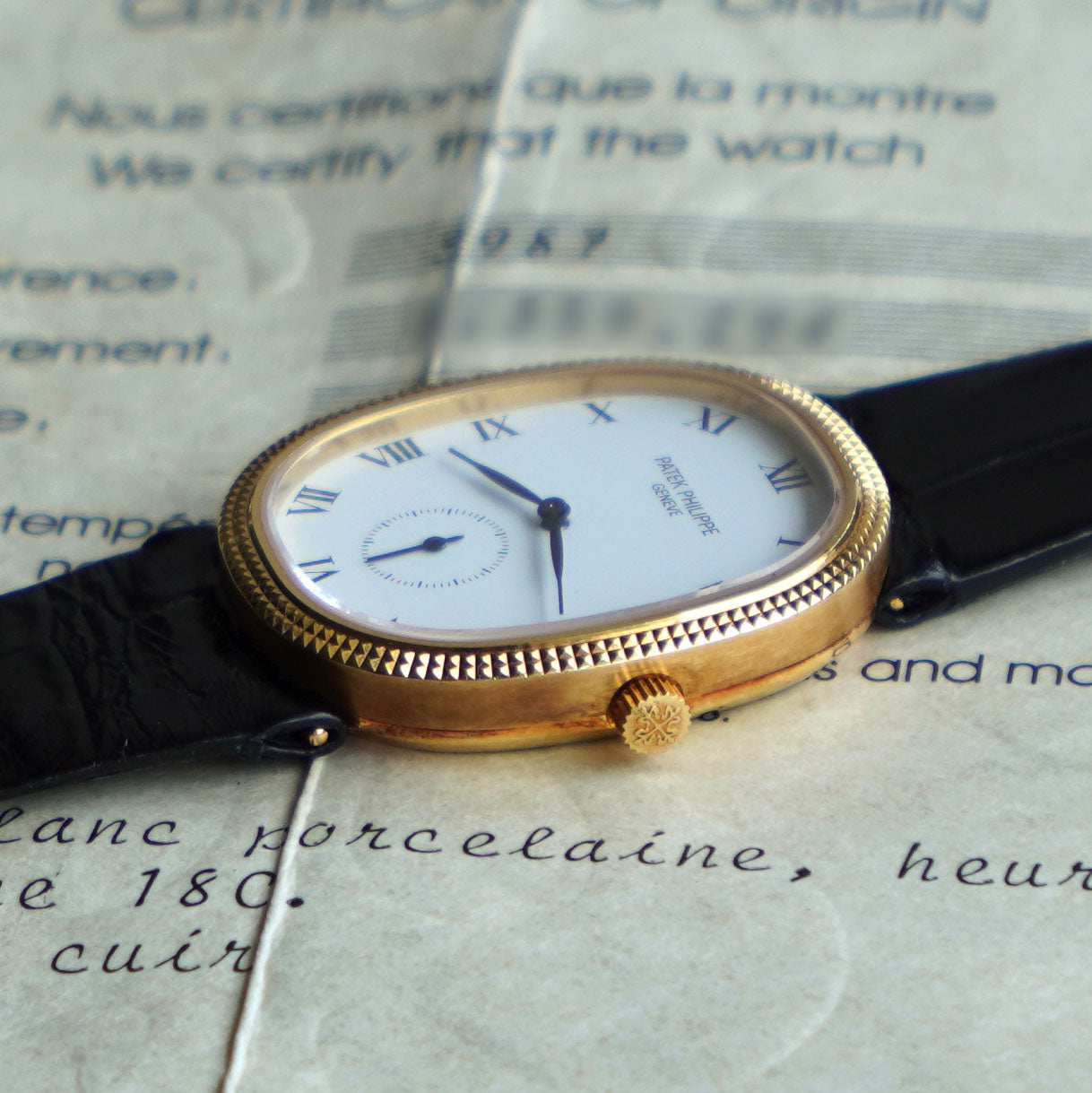 Patek Philippe Ellipse Hobnail Bezel, Ref. 3987, Yellow Gold