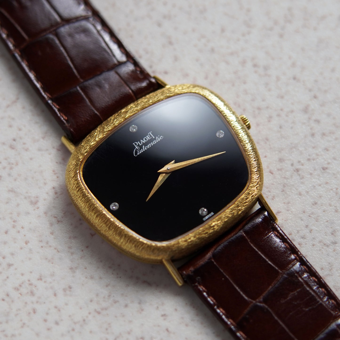 Piaget Ref. 12455, Onyx dial with Diamond Index, Yellow Gold