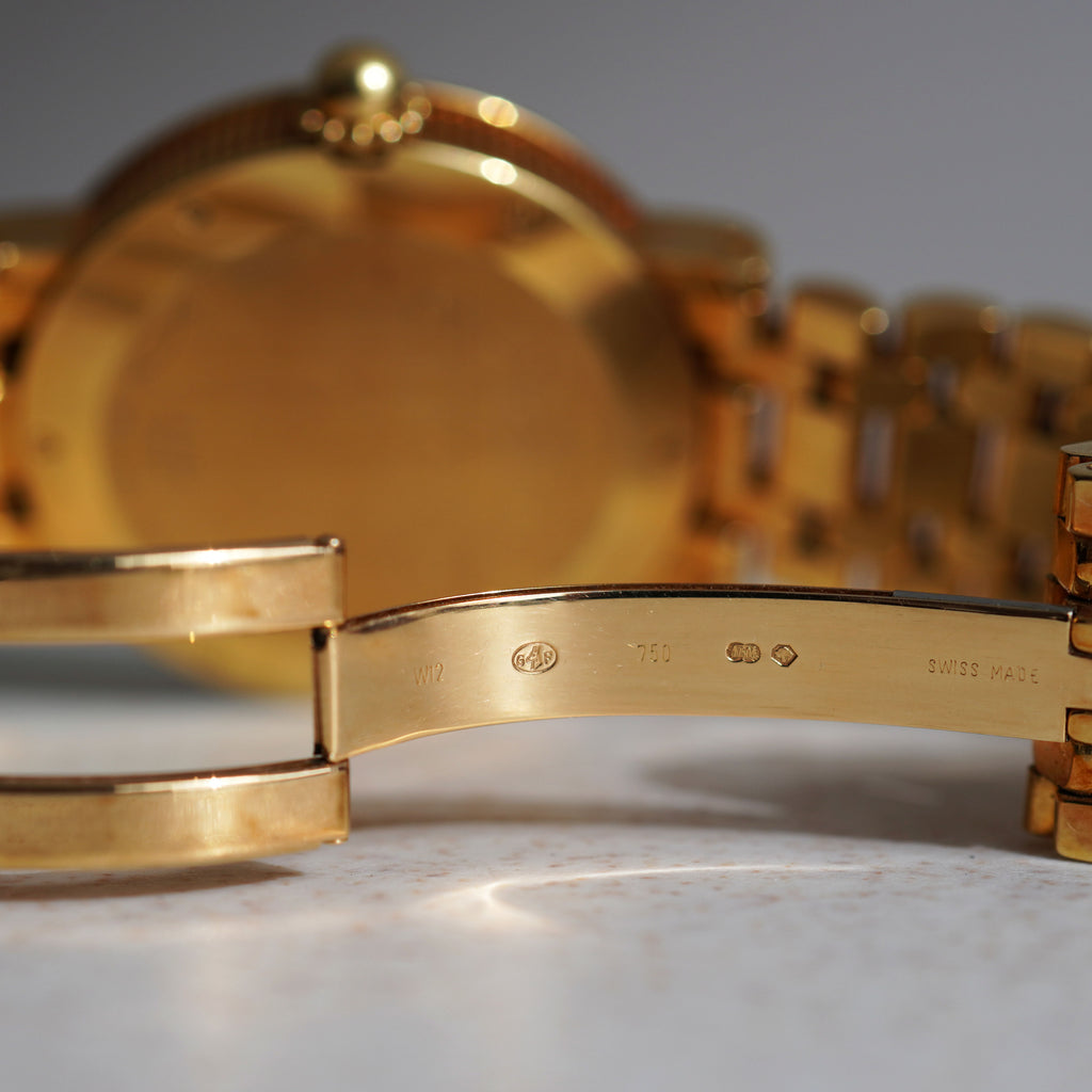 Gerald Genta Jumping Hour with Retrograde Minutes Bracelet Watch, Mother of Pearl Dial, Ref. G.3634, Yellow Gold