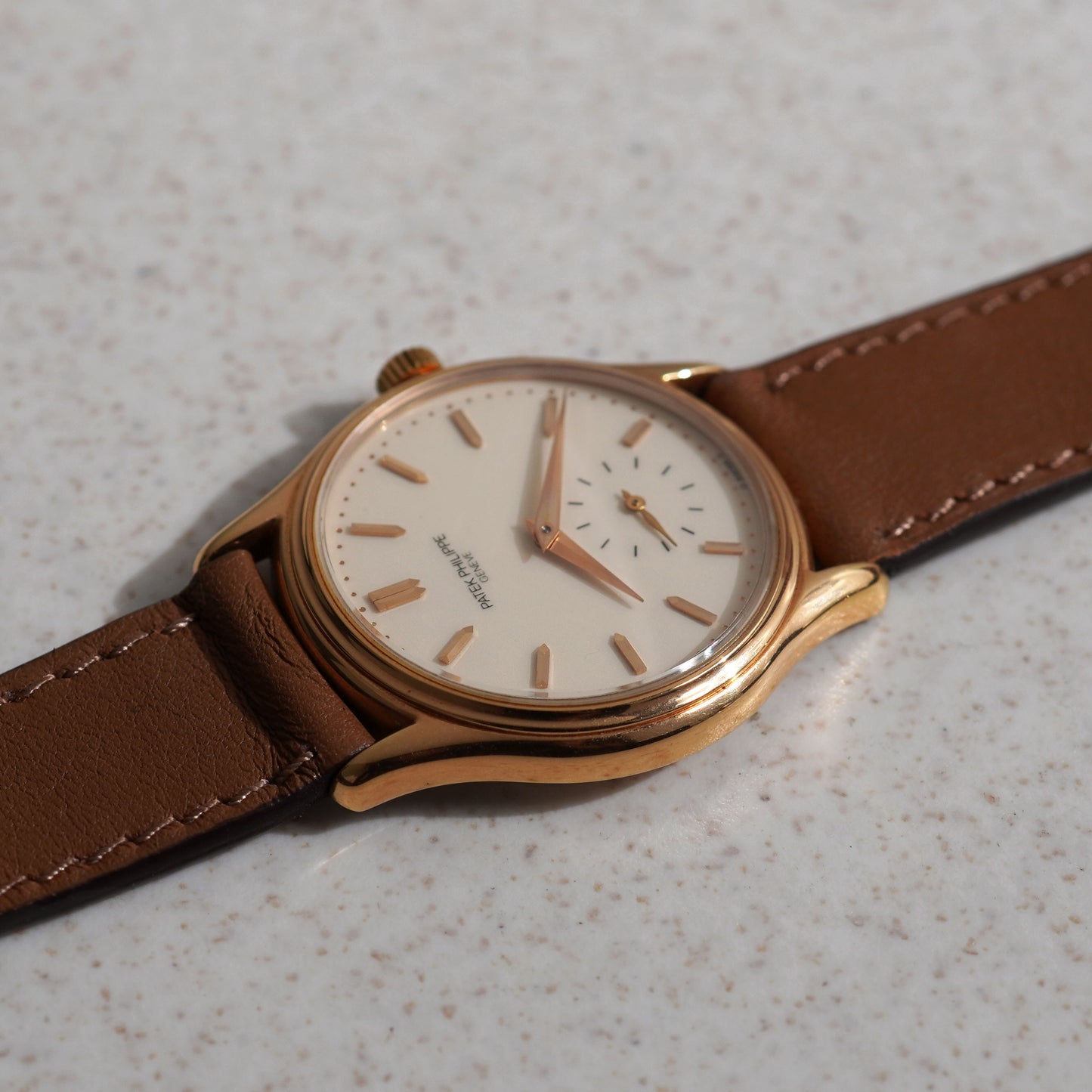 Patek Philippe Calatrava, Glazed "enamel dial", Ref. 3923R, Rose Gold