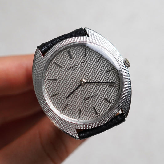 Audemars Piguet Tonneau Automatic, Clous de Paris “Hobnail” case and dial, White Gold