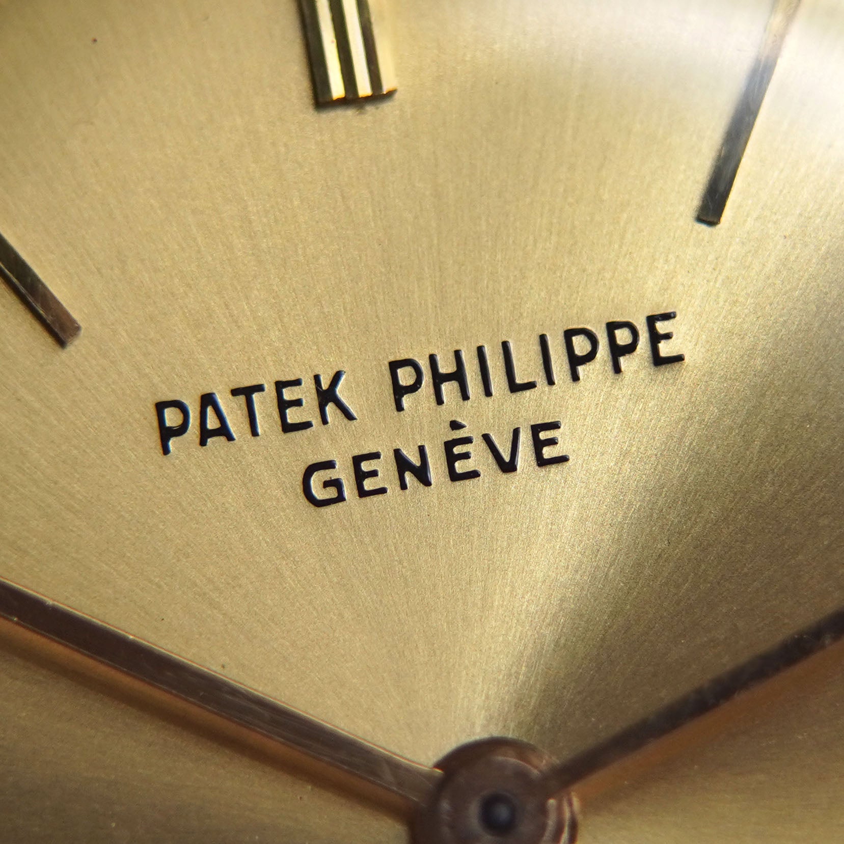 Patek Philippe Calatrava, Double-signed "Beyer", Ref. 2551, Yellow Gold
