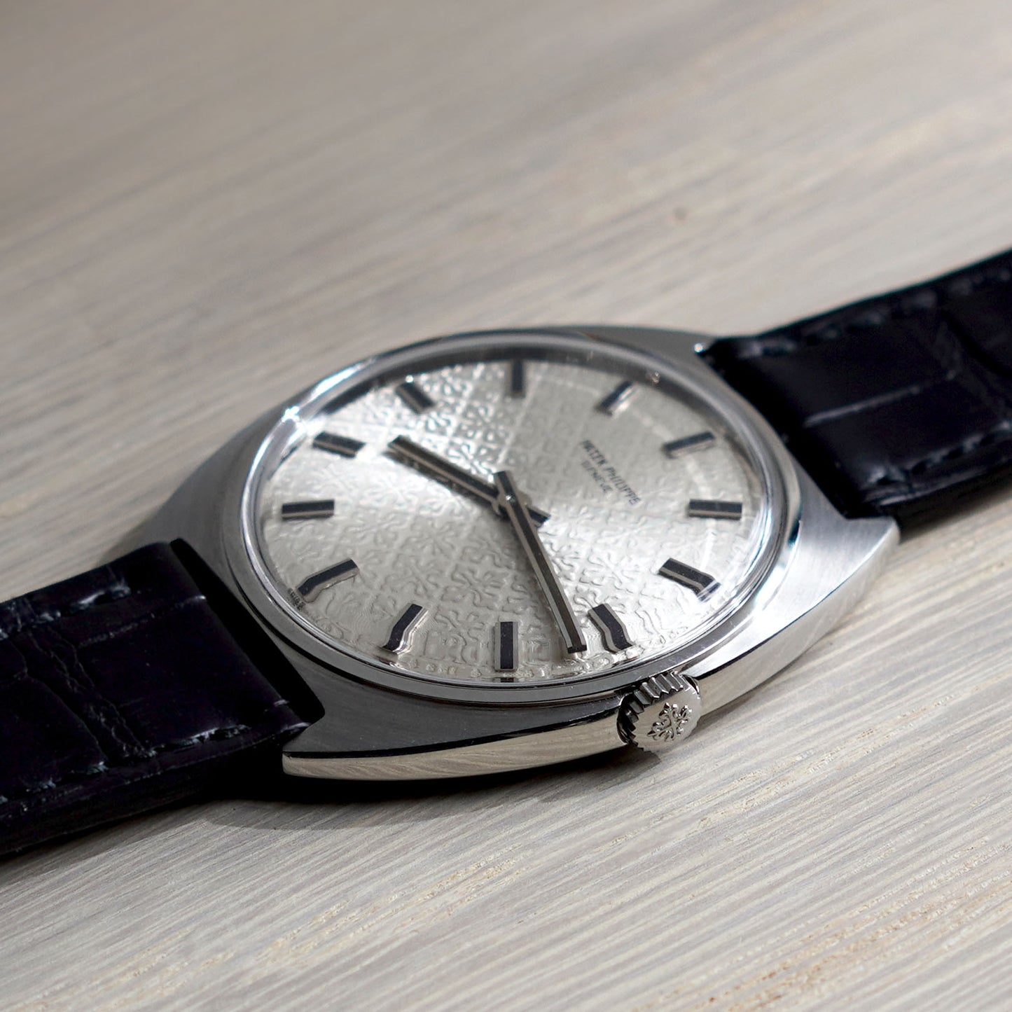 Patek Philippe Calatrava, "Calatrava cross" dial, Steel