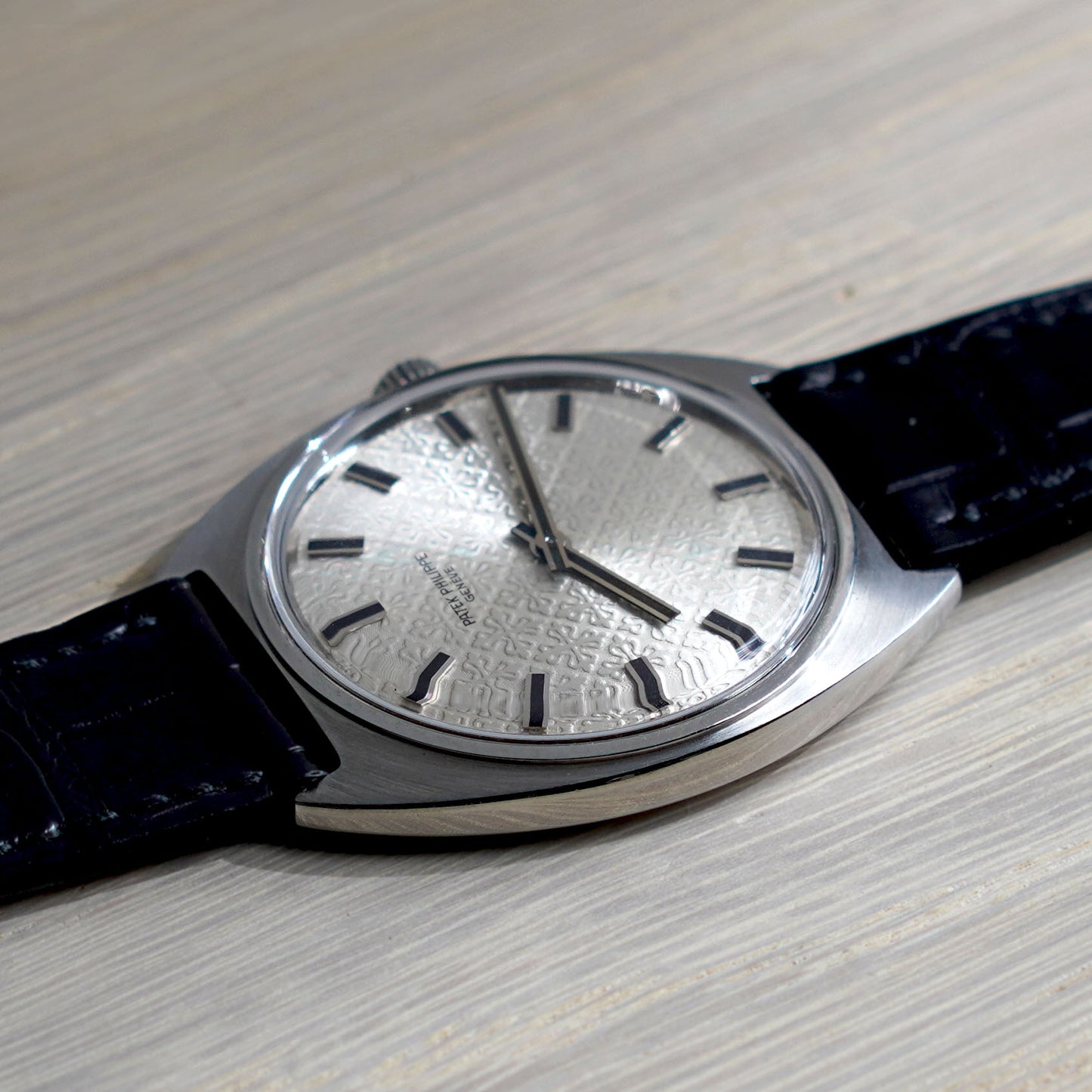 Patek Philippe Calatrava, "Calatrava cross" dial, Steel