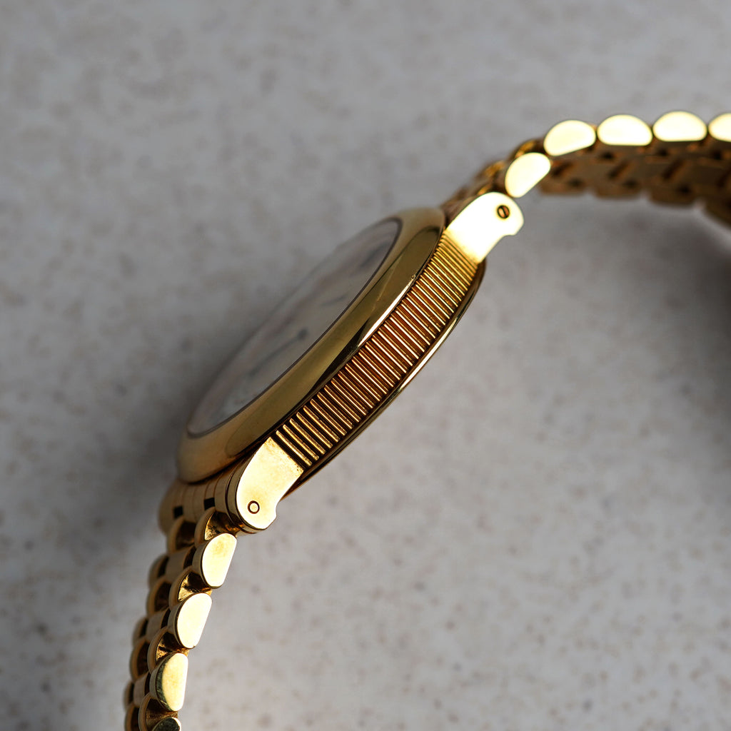 Gerald Genta Jumping Hour with Retrograde Minutes Bracelet Watch, Mother of Pearl Dial, Ref. G.3634, Yellow Gold