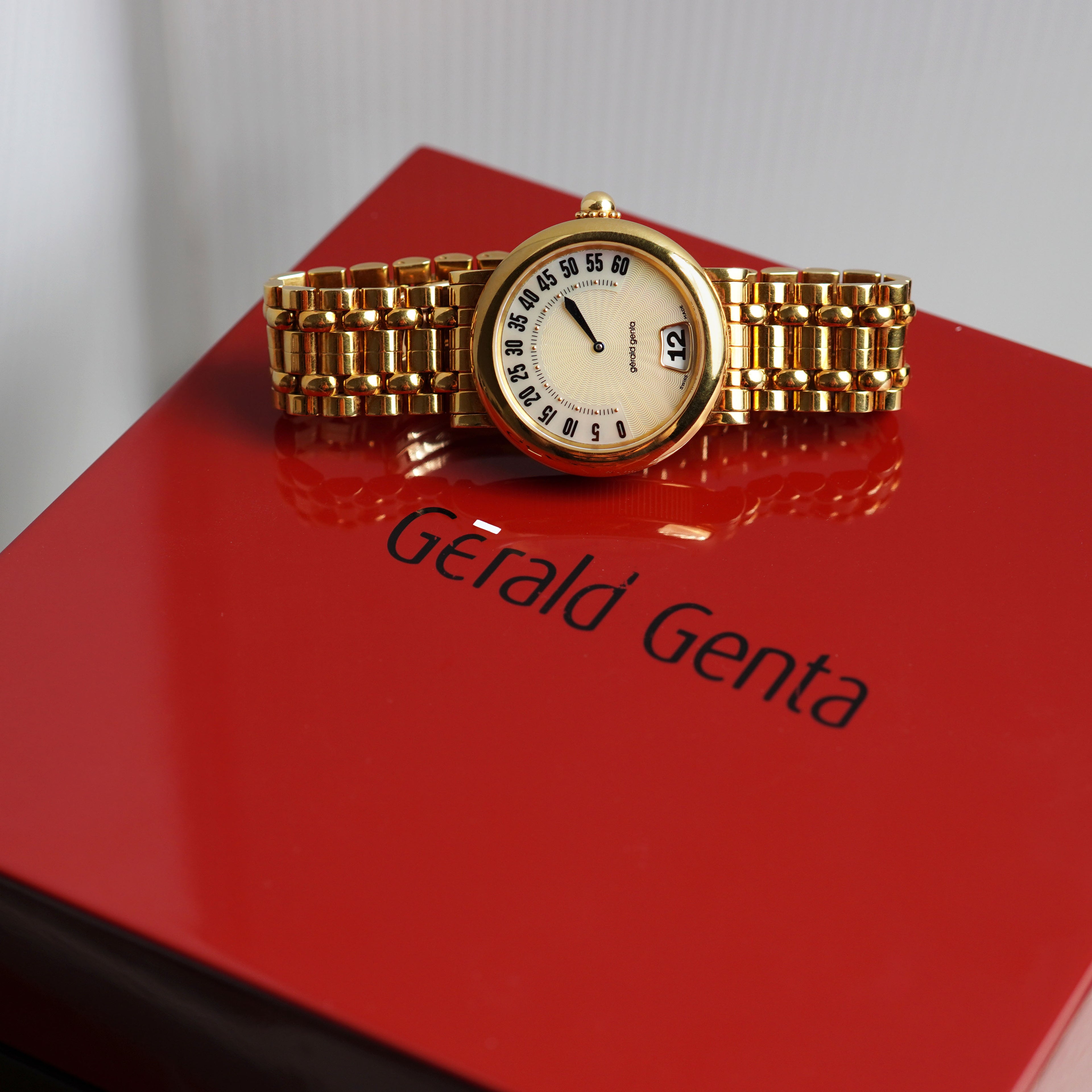 Gerald Genta Jumping Hour with Retrograde Minutes Bracelet Watch, Mother of Pearl Dial, Ref. G.3634, Yellow Gold