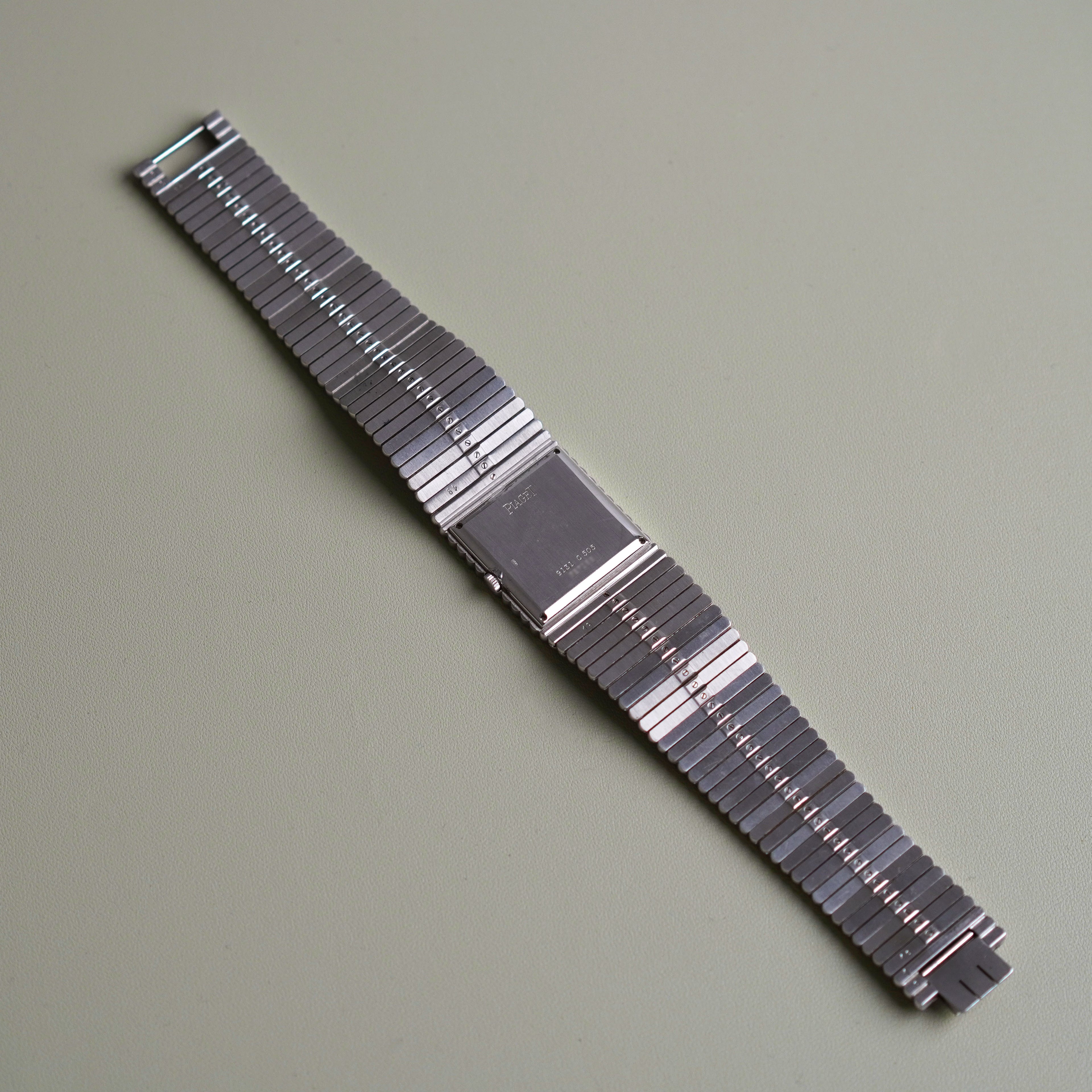 Piaget Emperador, Factory-Set Diamond Dial with Blue Sapphires, Diamond Bracelet, Ref. 9131C505, White Gold