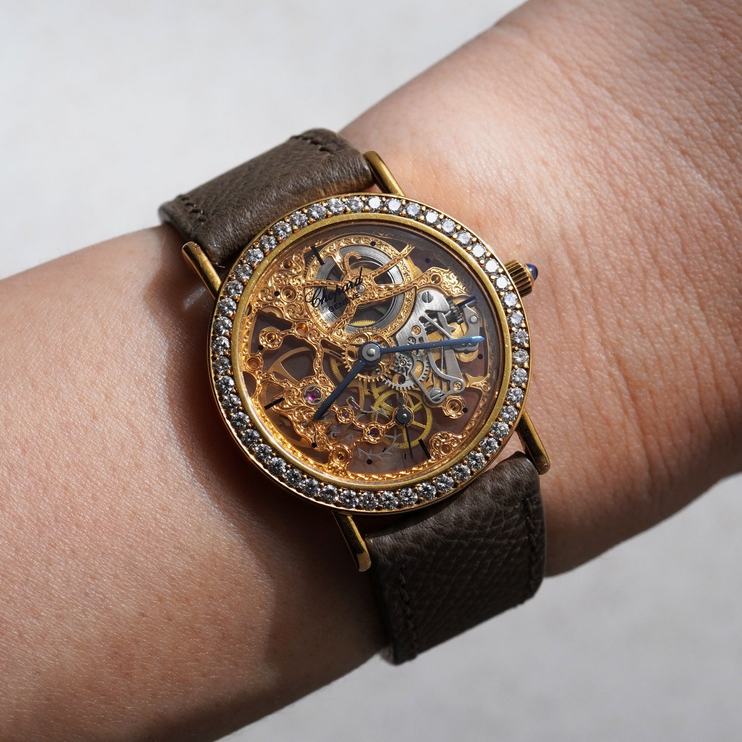 Chopard Skeleton Wristwatch, Diamond-set bezel, Yellow Gold