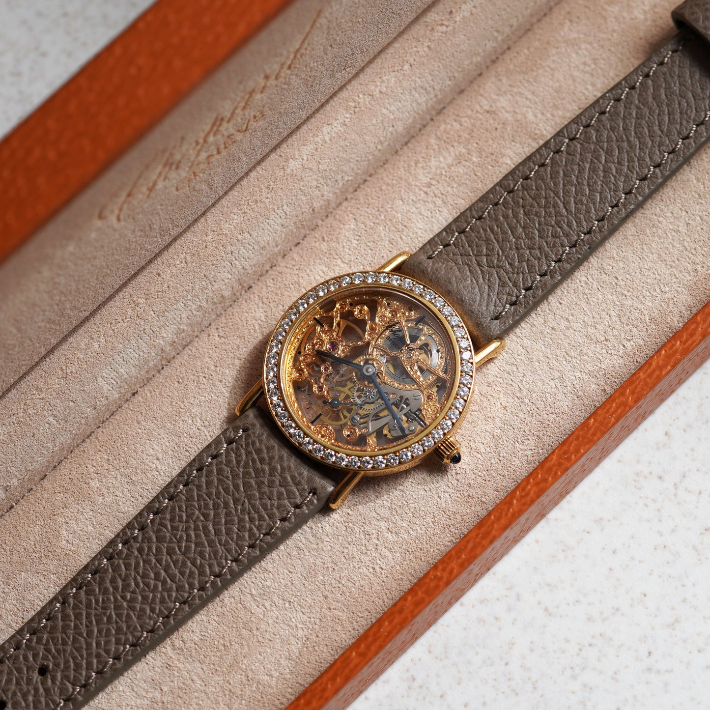 Chopard Skeleton Wristwatch, Diamond-set bezel, Yellow Gold