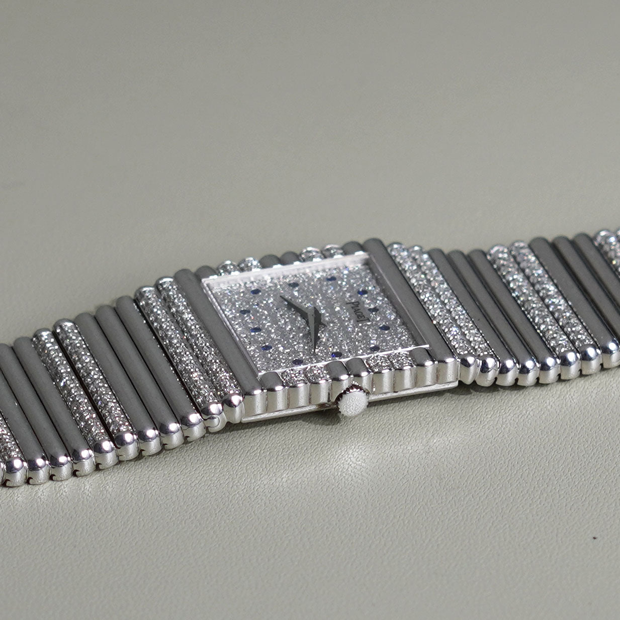 Piaget Emperador, Factory-Set Diamond Dial with Blue Sapphires, Diamond Bracelet, Ref. 9131C505, White Gold