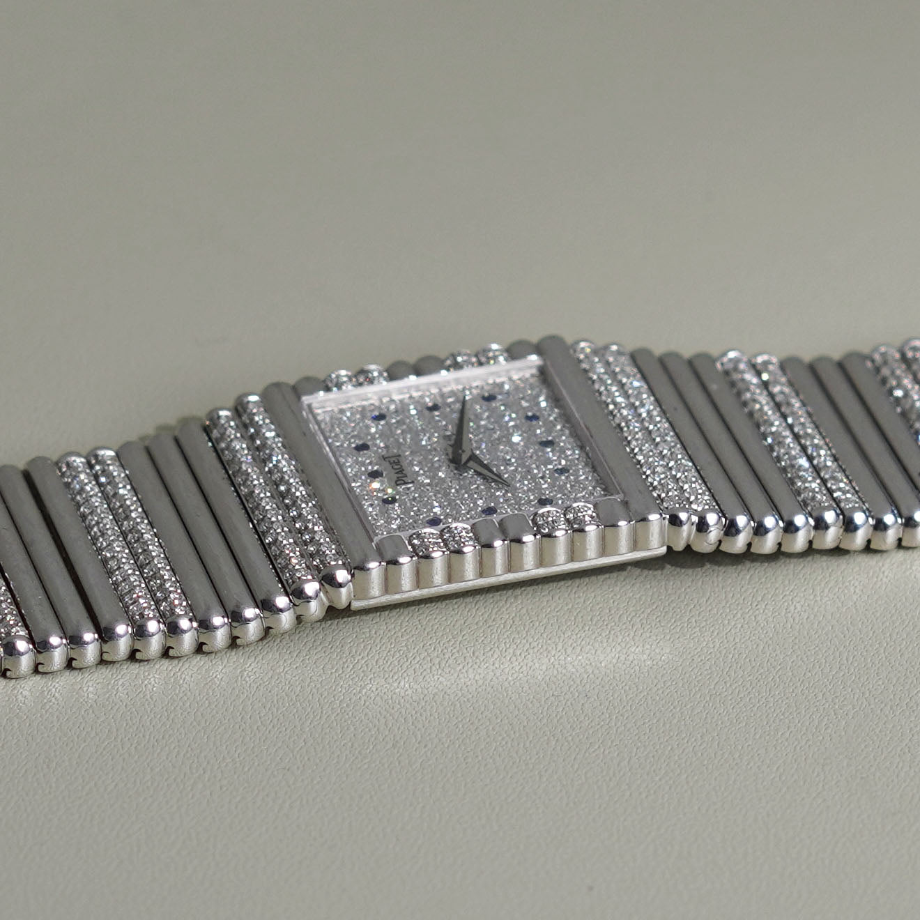 Piaget Emperador, Factory-Set Diamond Dial with Blue Sapphires, Diamond Bracelet, Ref. 9131C505, White Gold