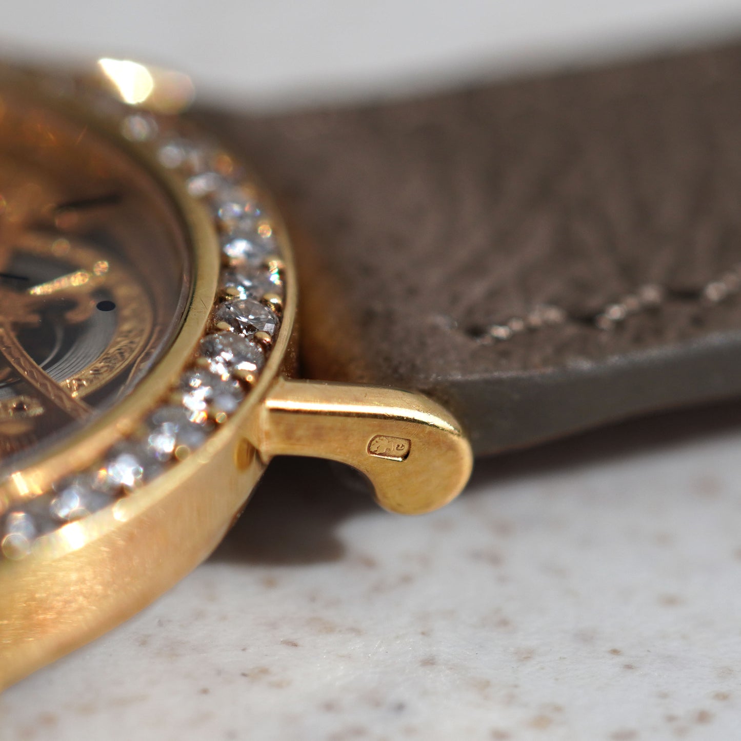 Chopard Skeleton Wristwatch, Diamond-set bezel, Yellow Gold