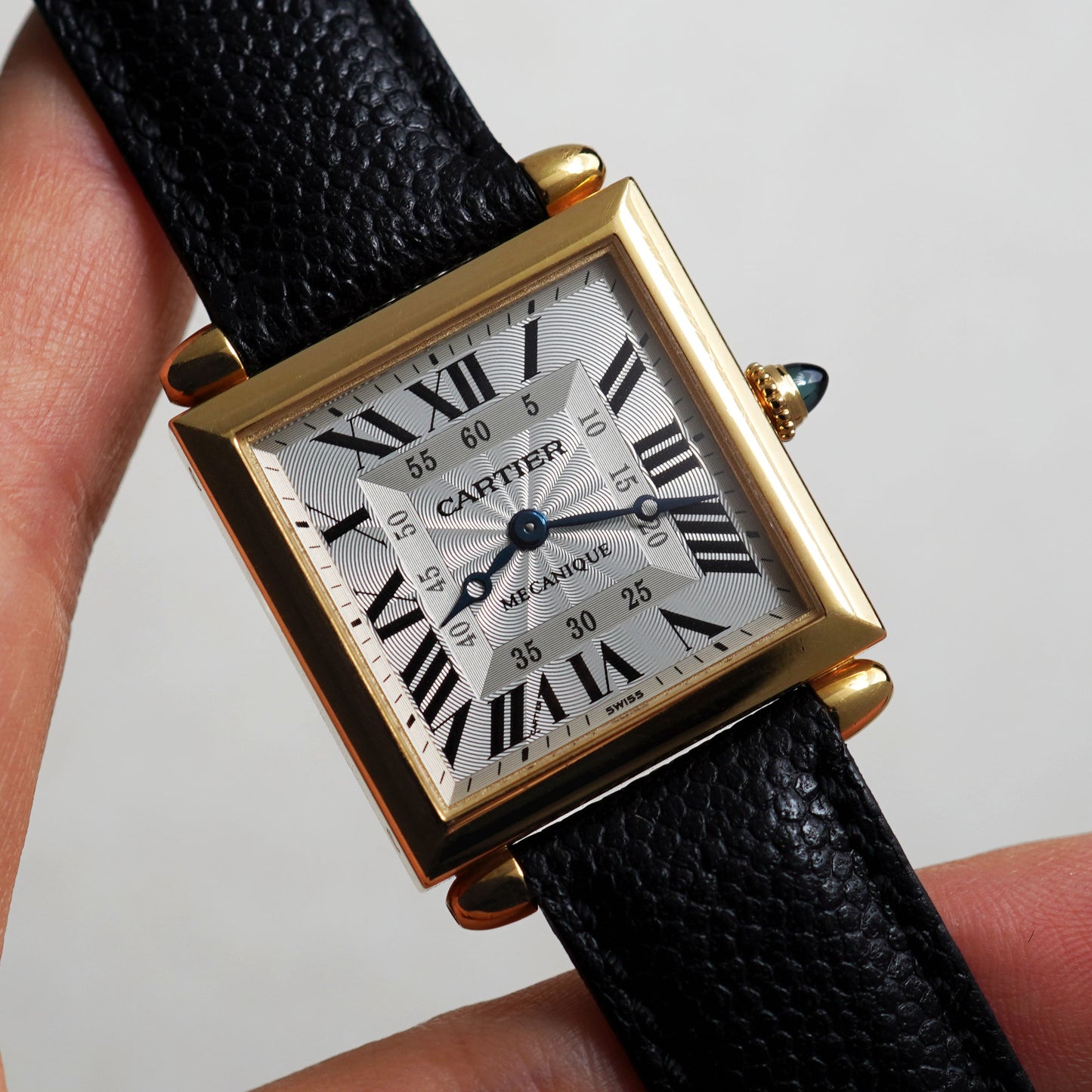 Cartier Tank Obus Mécanique, Ref. 2380, Yellow Gold
