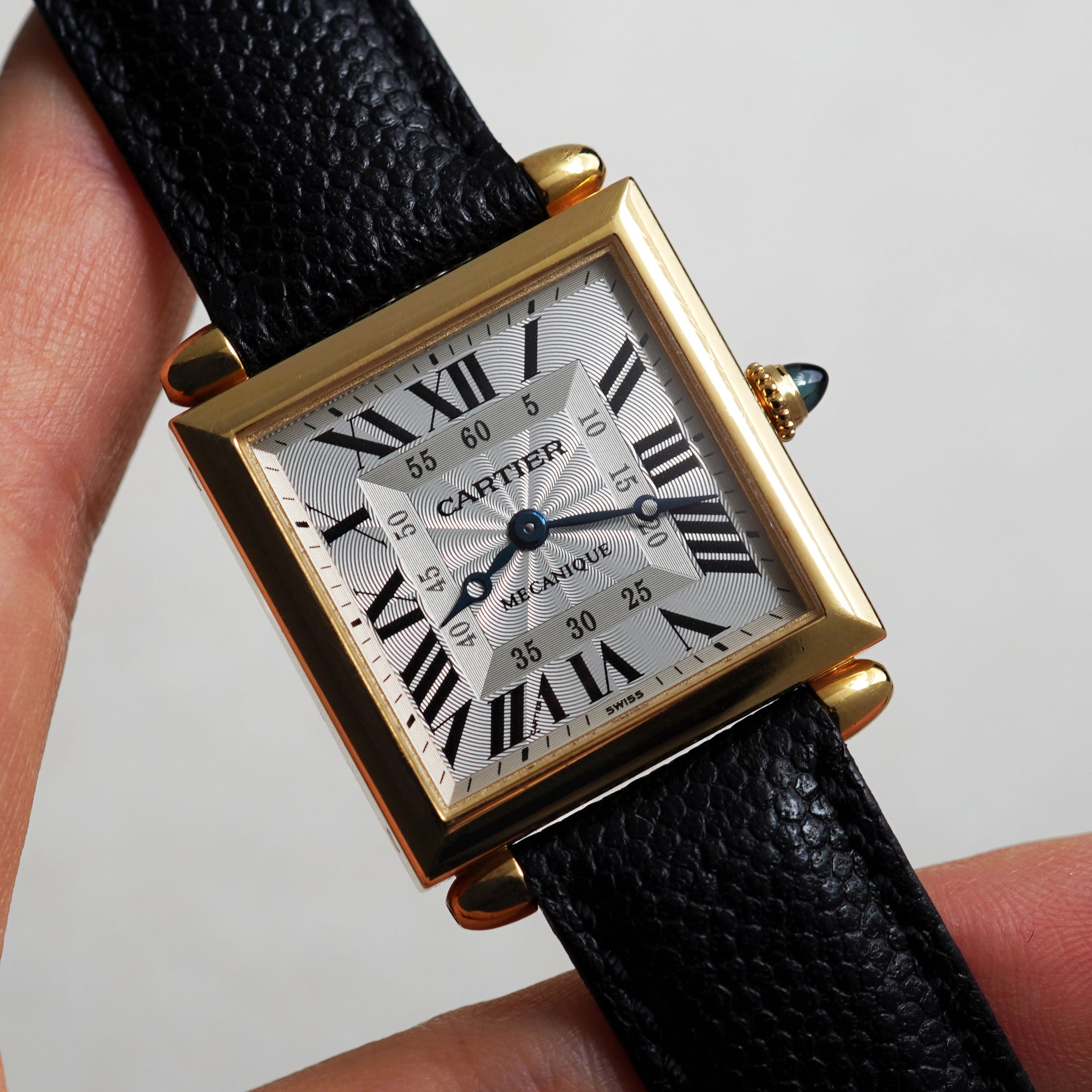 Cartier Tank Obus Mécanique, Ref. 2380, Yellow Gold