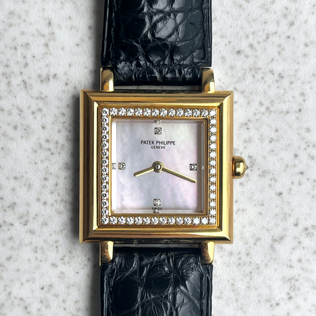Patek Philippe Ladies Gondolo, Ref. 4866, MOP dial, Diamond bezel, Yellow Gold