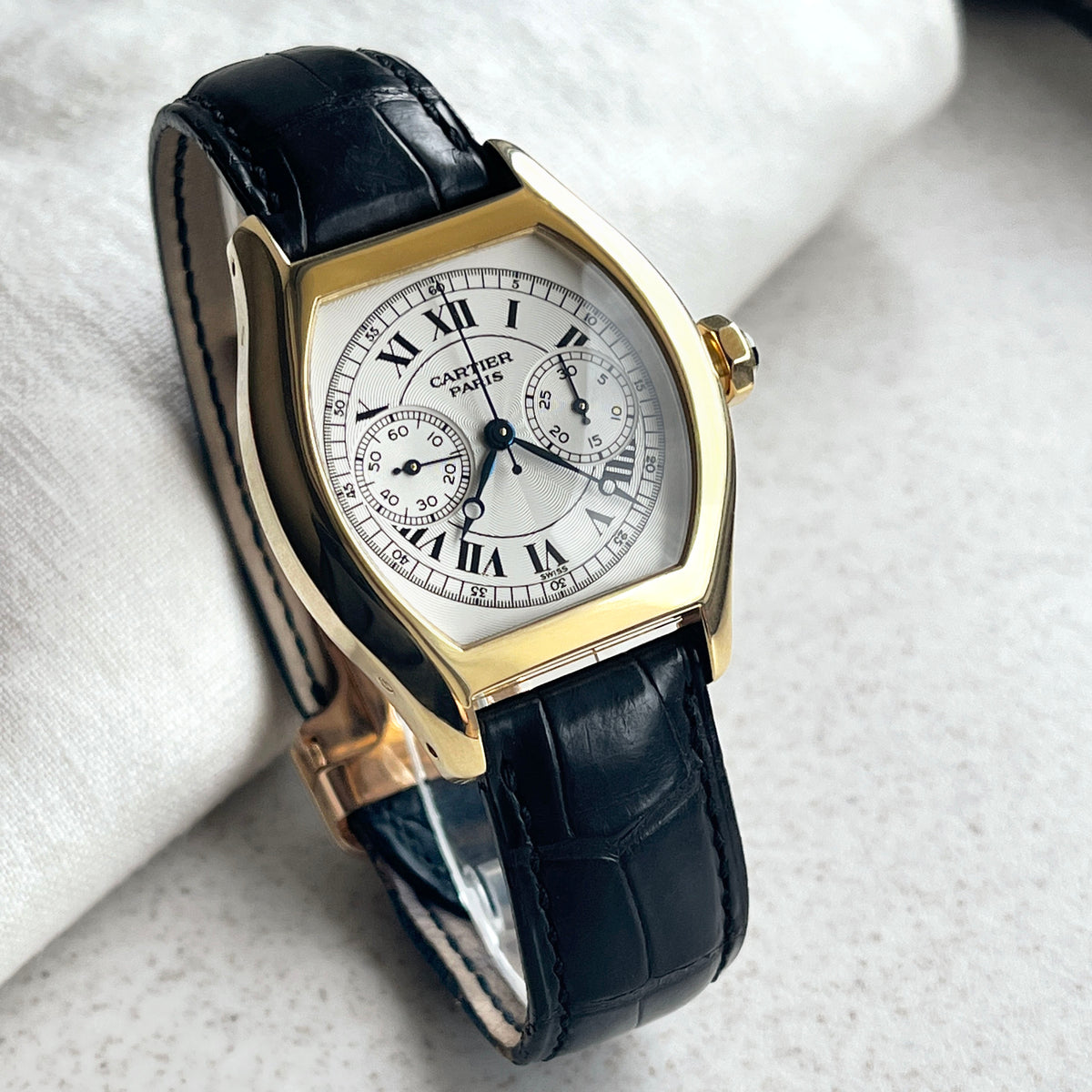 Cartier CPCP Tortue Monopoussoir Chronograph, Ref. 2356, Yellow Gold