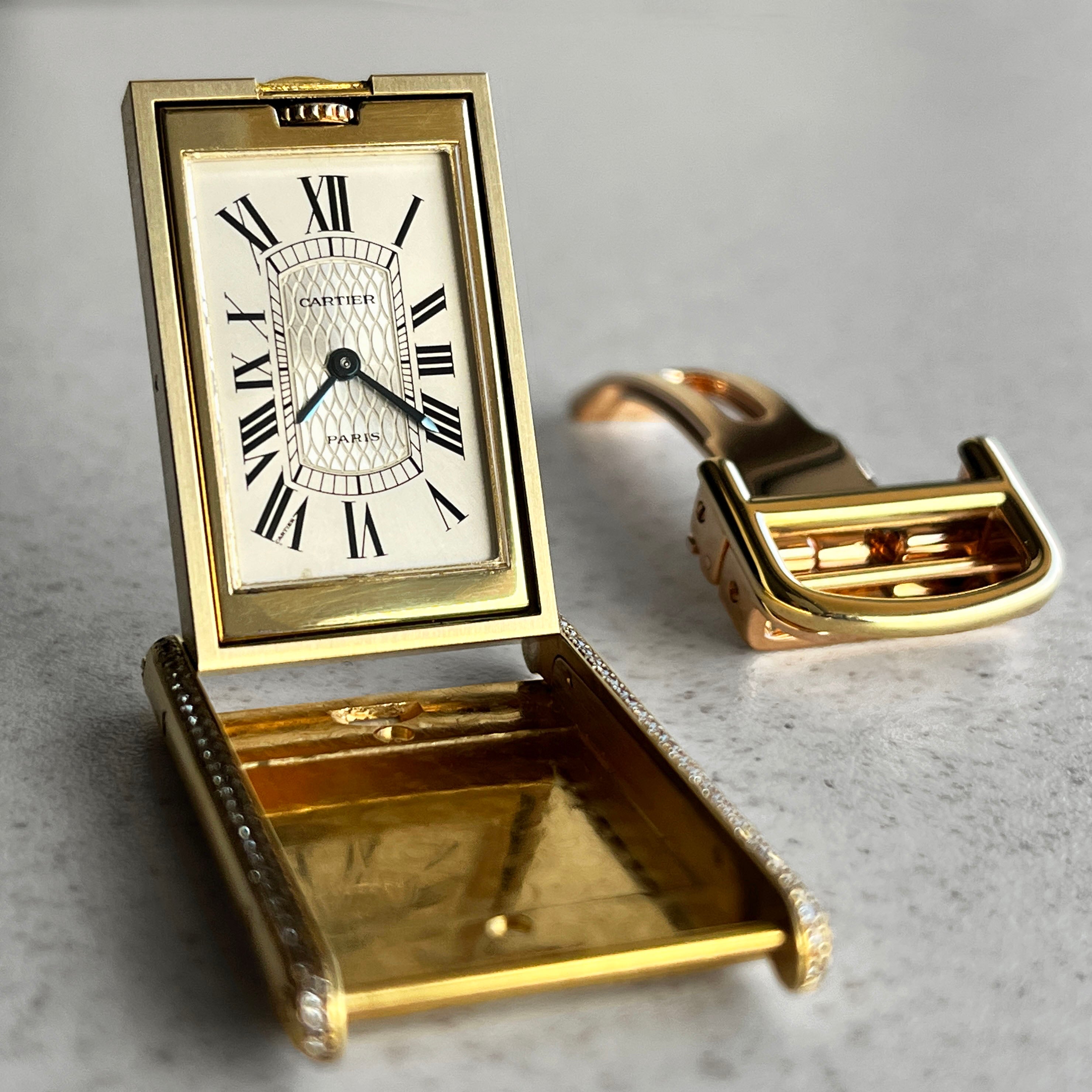 Cartier basculante gold best sale