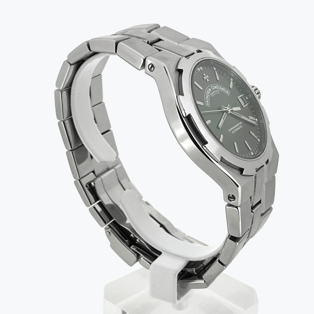 Vacheron Constantin Overseas Grey Dial, Ref. 42040/423A, Steel