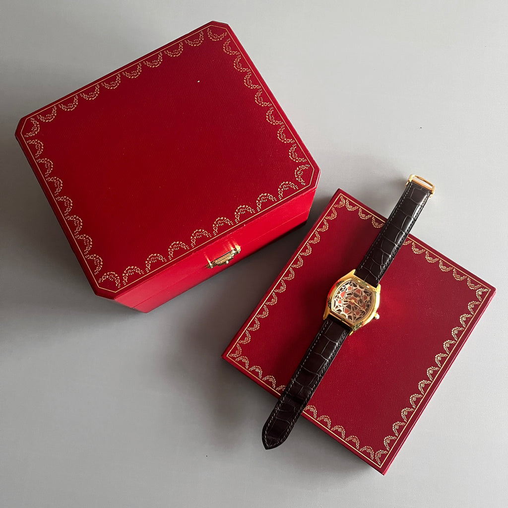 Cartier Tortue Watch with Champleve Enamel Turtle Motif, Ref. 2909, Limited edition 25 pieces, Yellow Gold