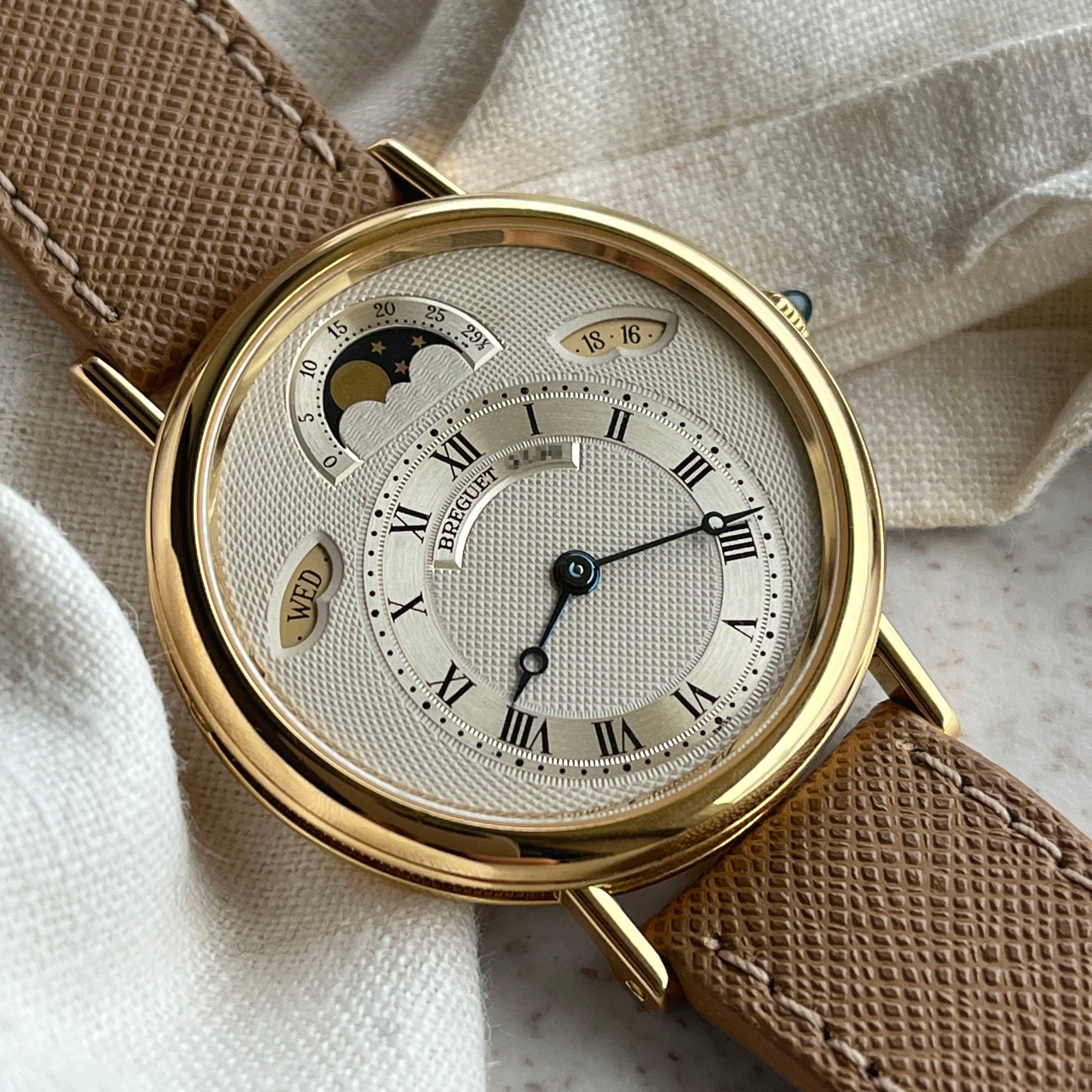 Breguet Classique Calendar Moonphase, Ref. 3330, "Pre-letter" serial, Yellow Gold
